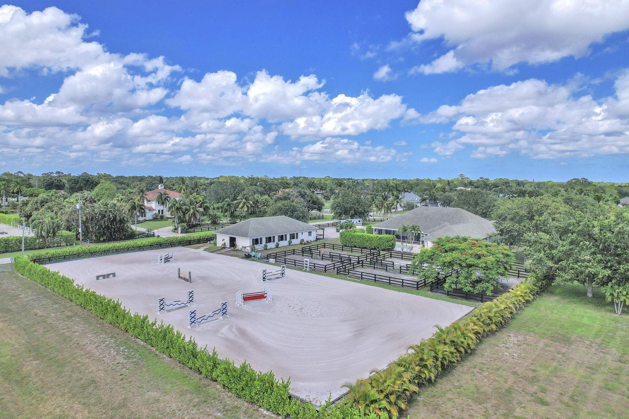 PADDOCK PARK 2 OF WELLING - Residential