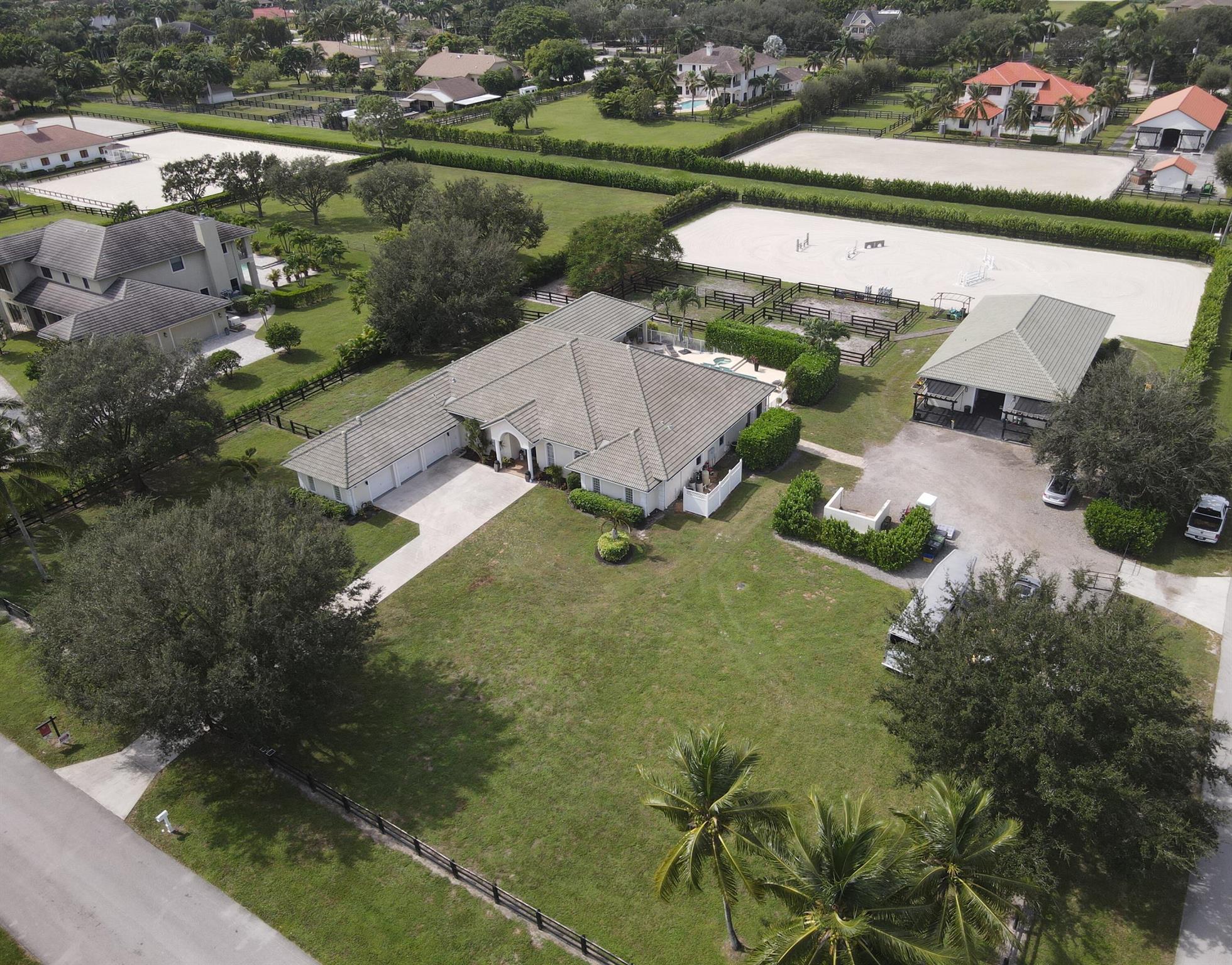 PADDOCK PARK 2 OF WELLING - Residential