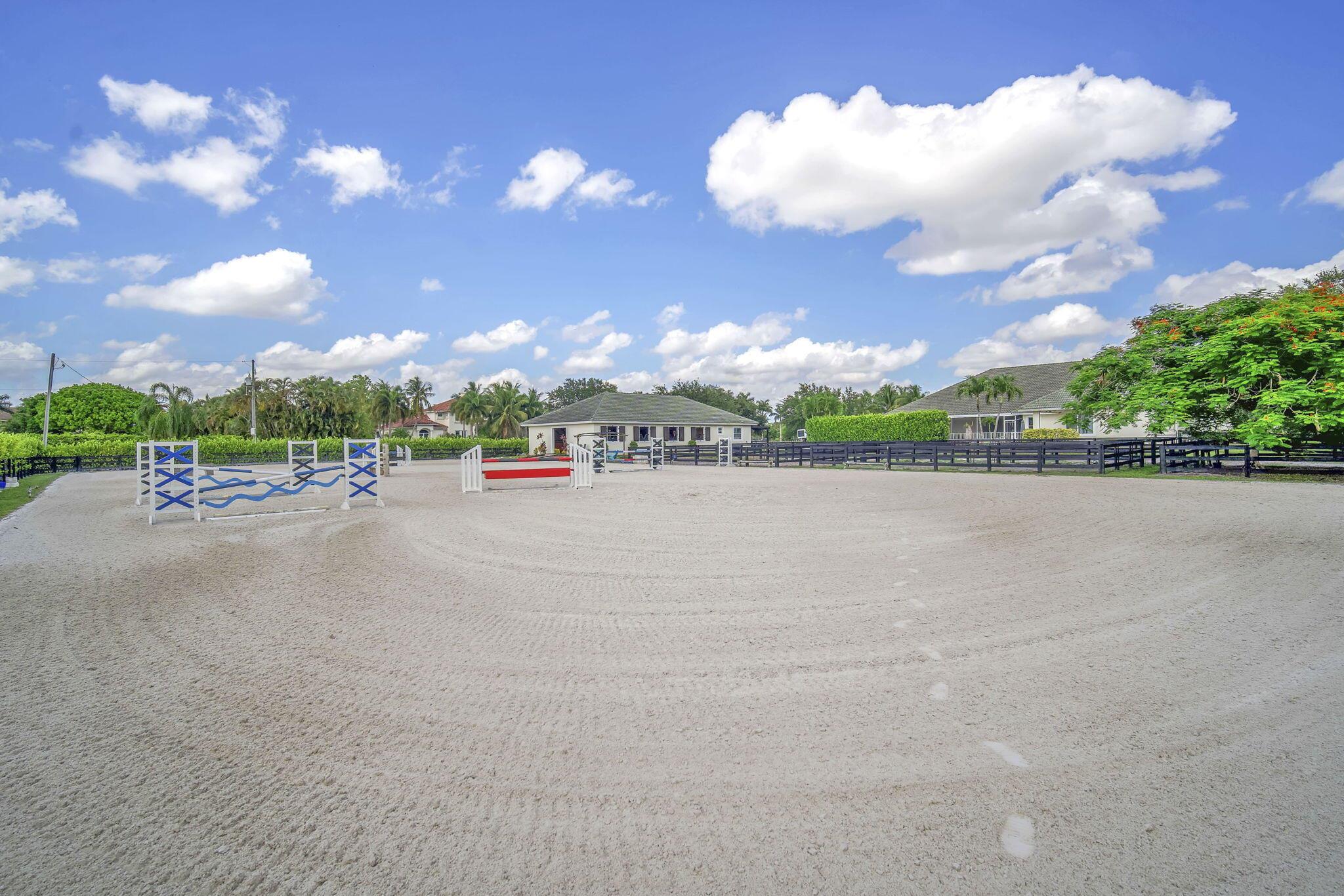 PADDOCK PARK 2 OF WELLING - Residential