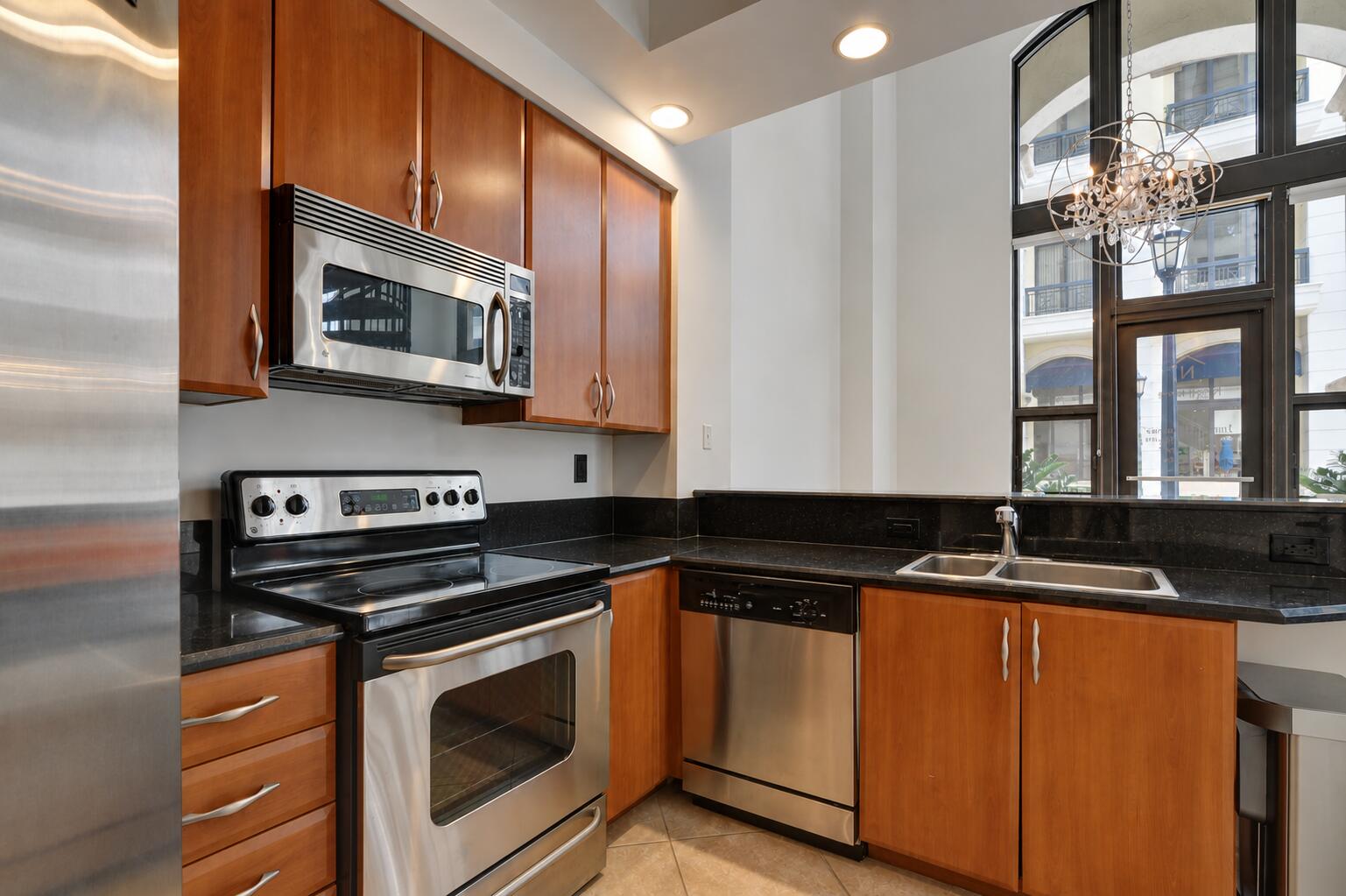 801 S Olive Avenue 118