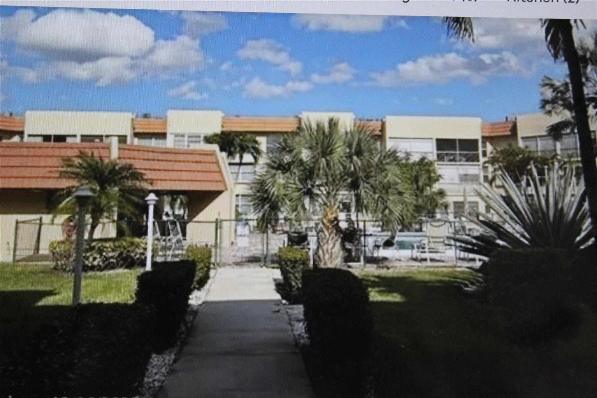 ROYAL PARK GARDENS - Residential