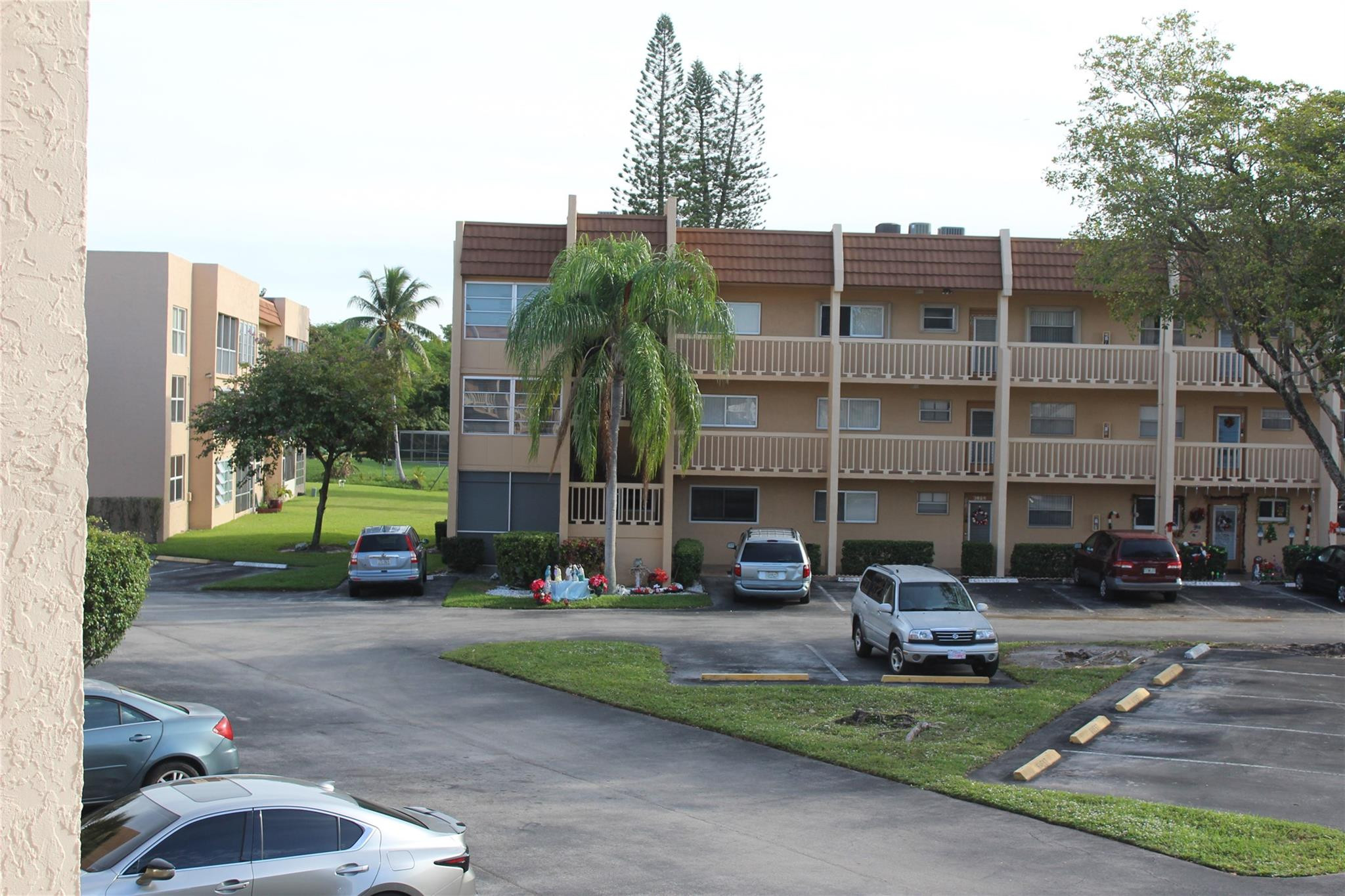 ROYAL PARK GARDENS - Residential