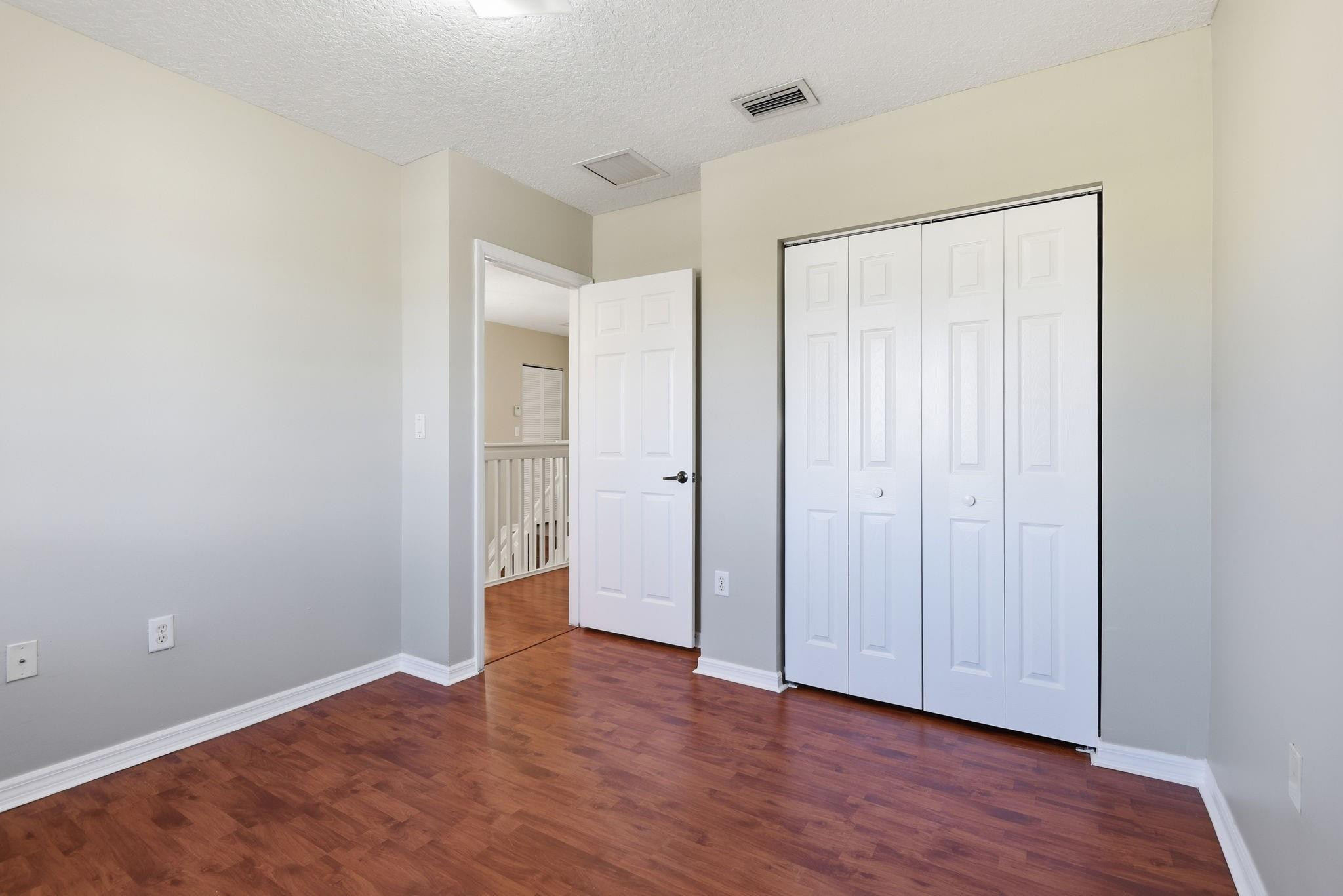 Cedar Woods Homes Condo - Residential