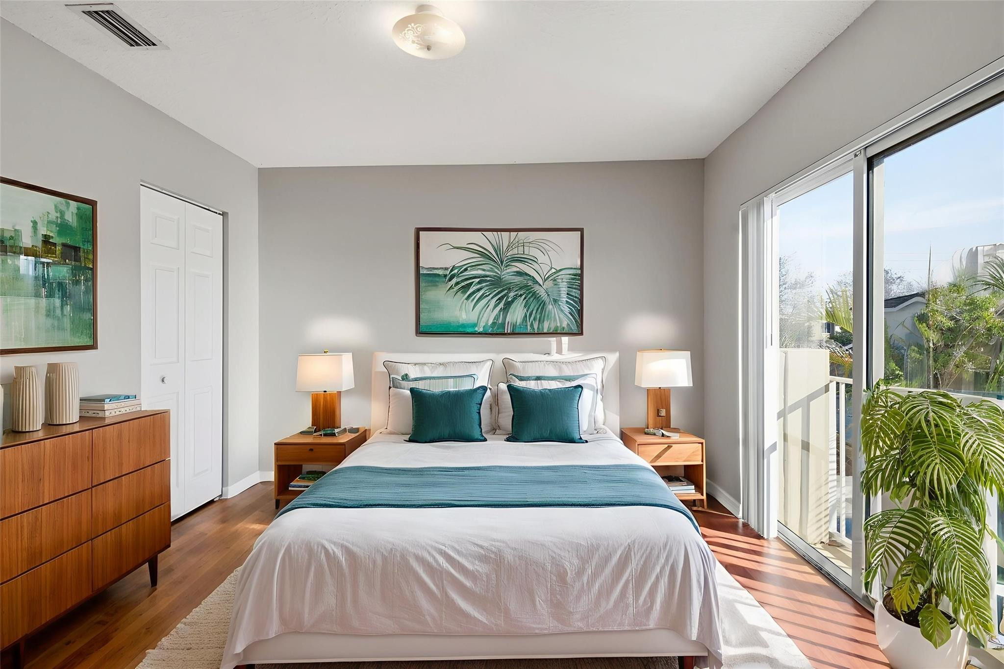 Cedar Woods Homes Condo - Residential