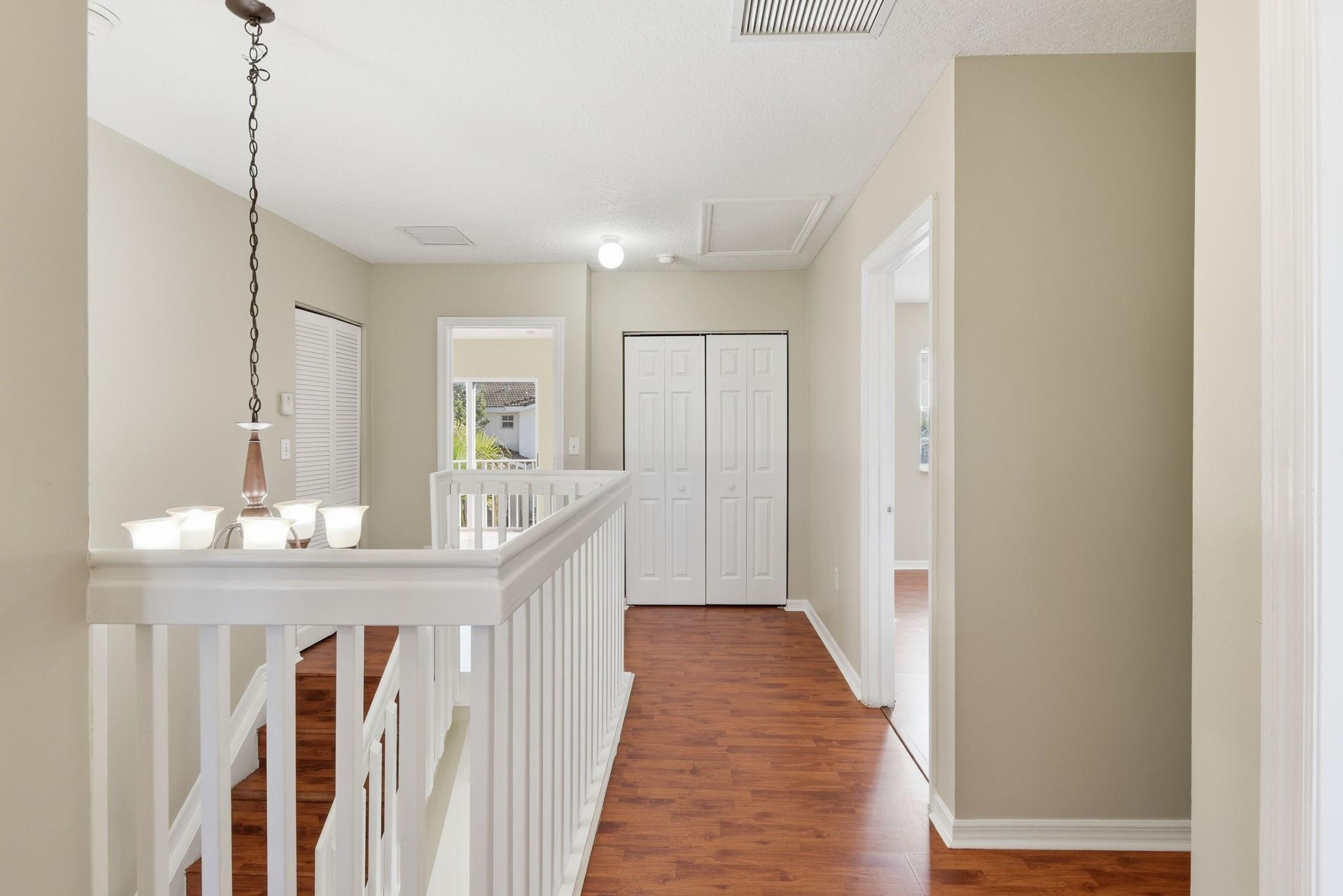 Cedar Woods Homes Condo - Residential