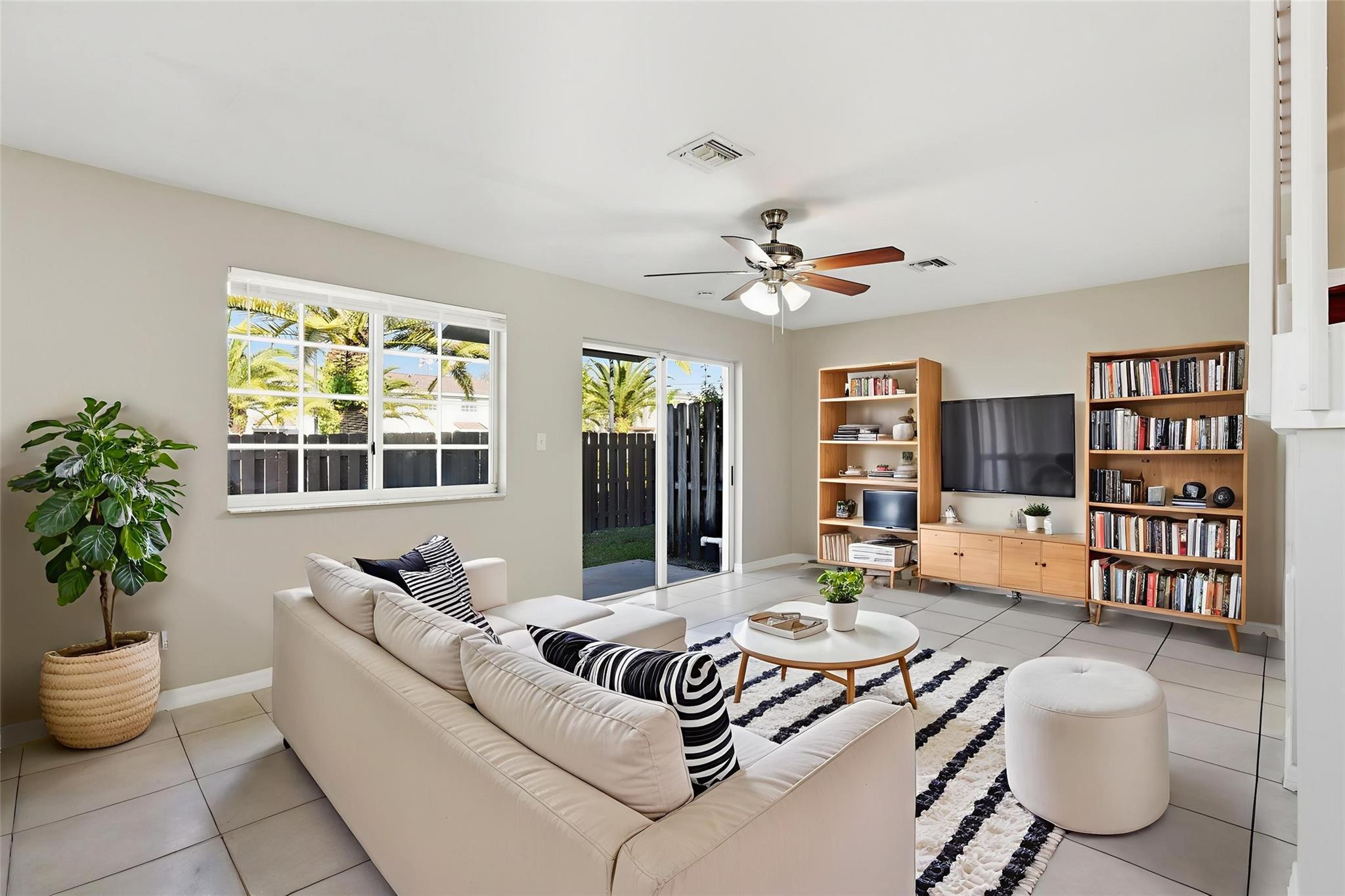 Cedar Woods Homes Condo - Residential