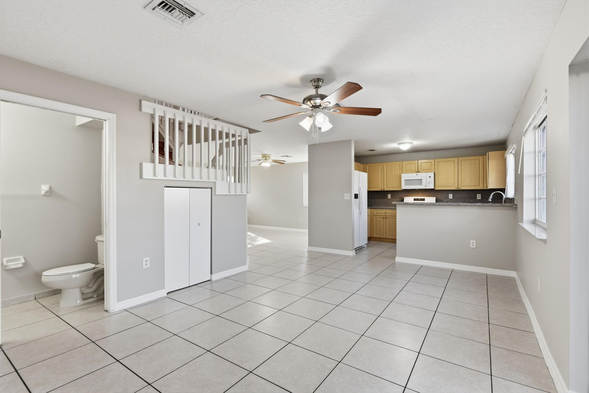 Cedar Woods Homes Condo - Residential