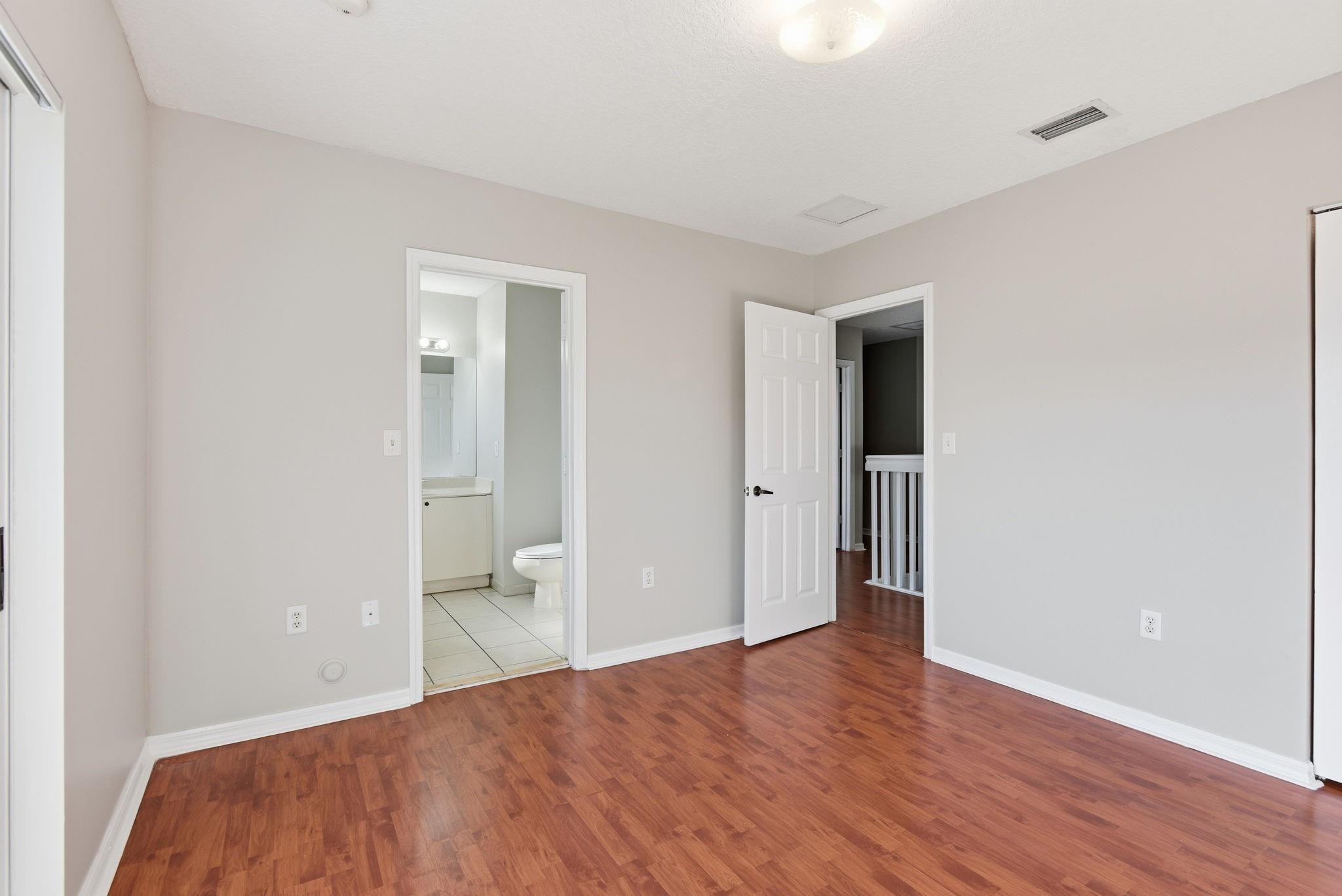 Cedar Woods Homes Condo - Residential