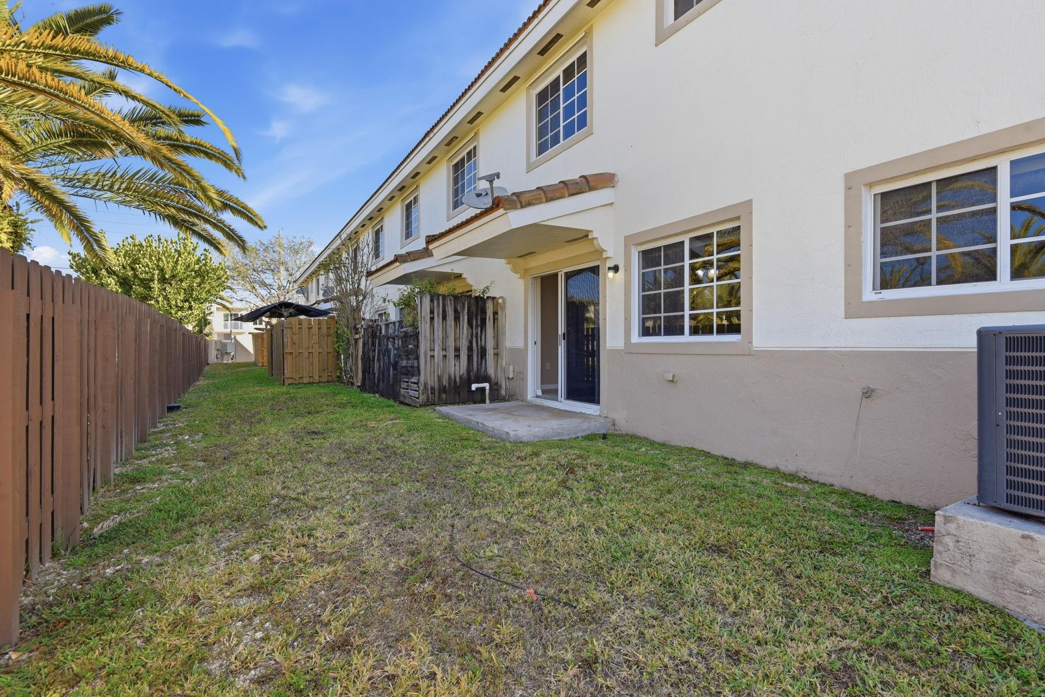 Cedar Woods Homes Condo - Residential