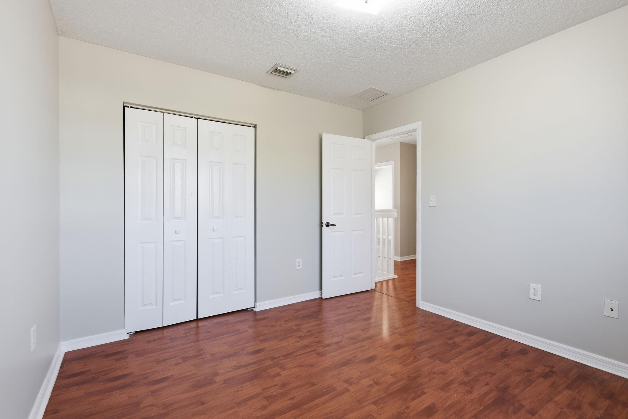 Cedar Woods Homes Condo - Residential