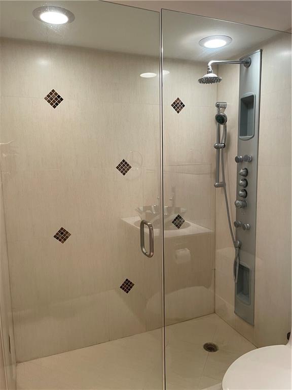 Mystic Pointe Tower 300 - Residential