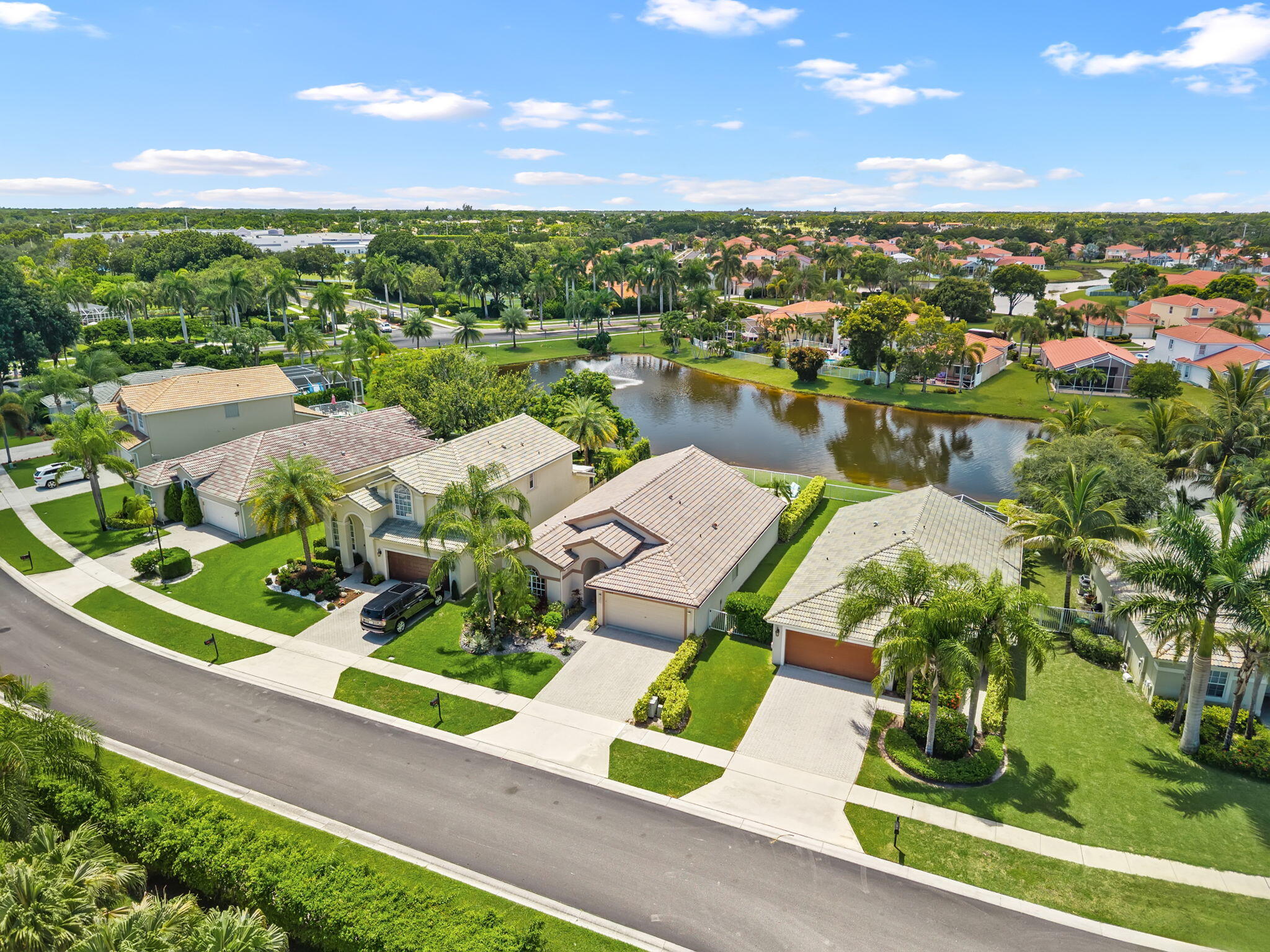 3526 Old Lighthouse Circle