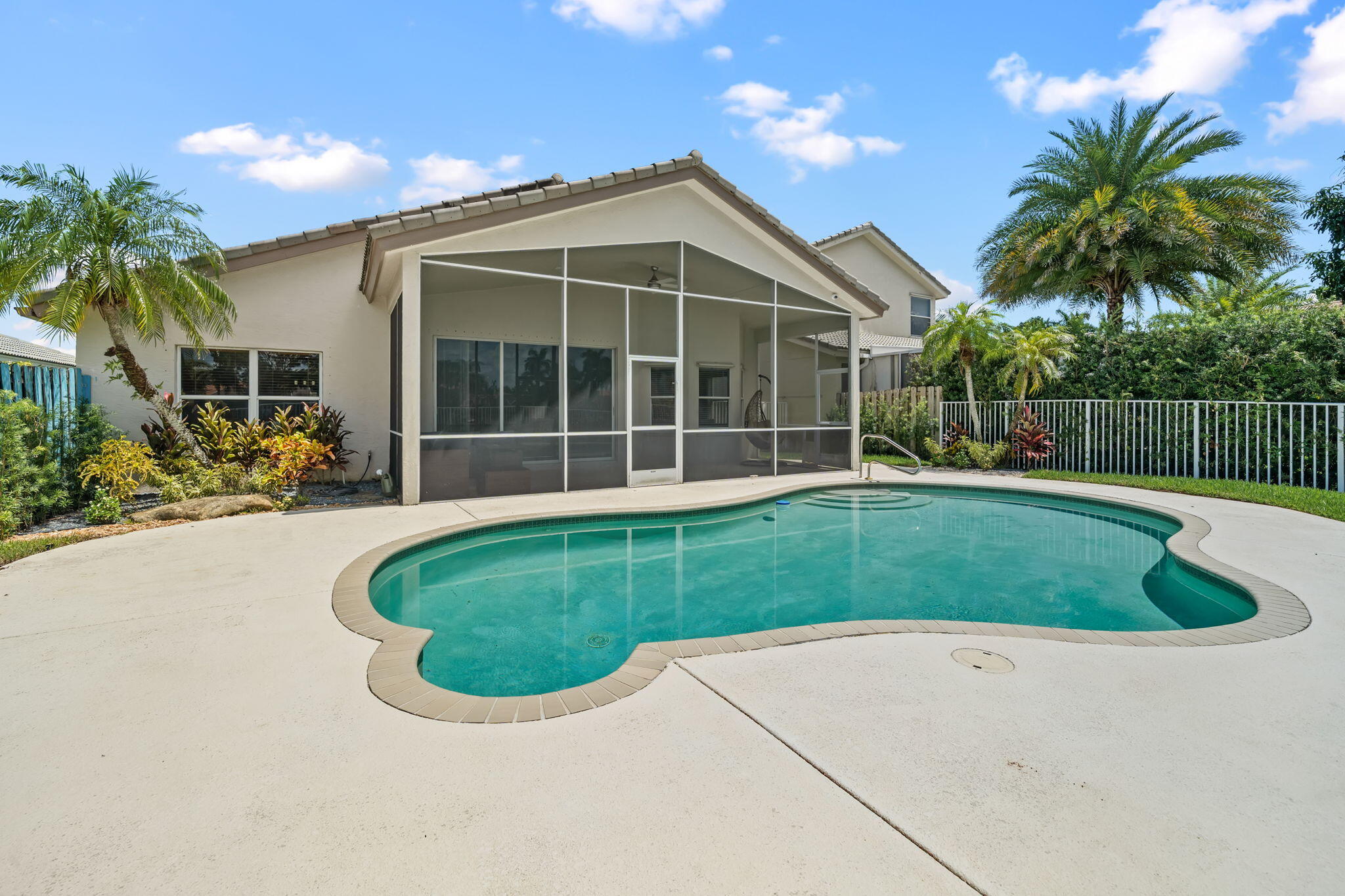 3526 Old Lighthouse Circle