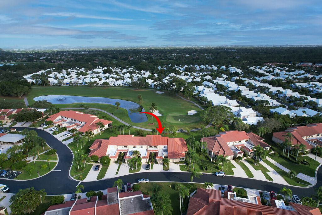 Photo of 858 Windermere Way, Palm Beach Gardens, FL 33418 (MLS # R10946418)