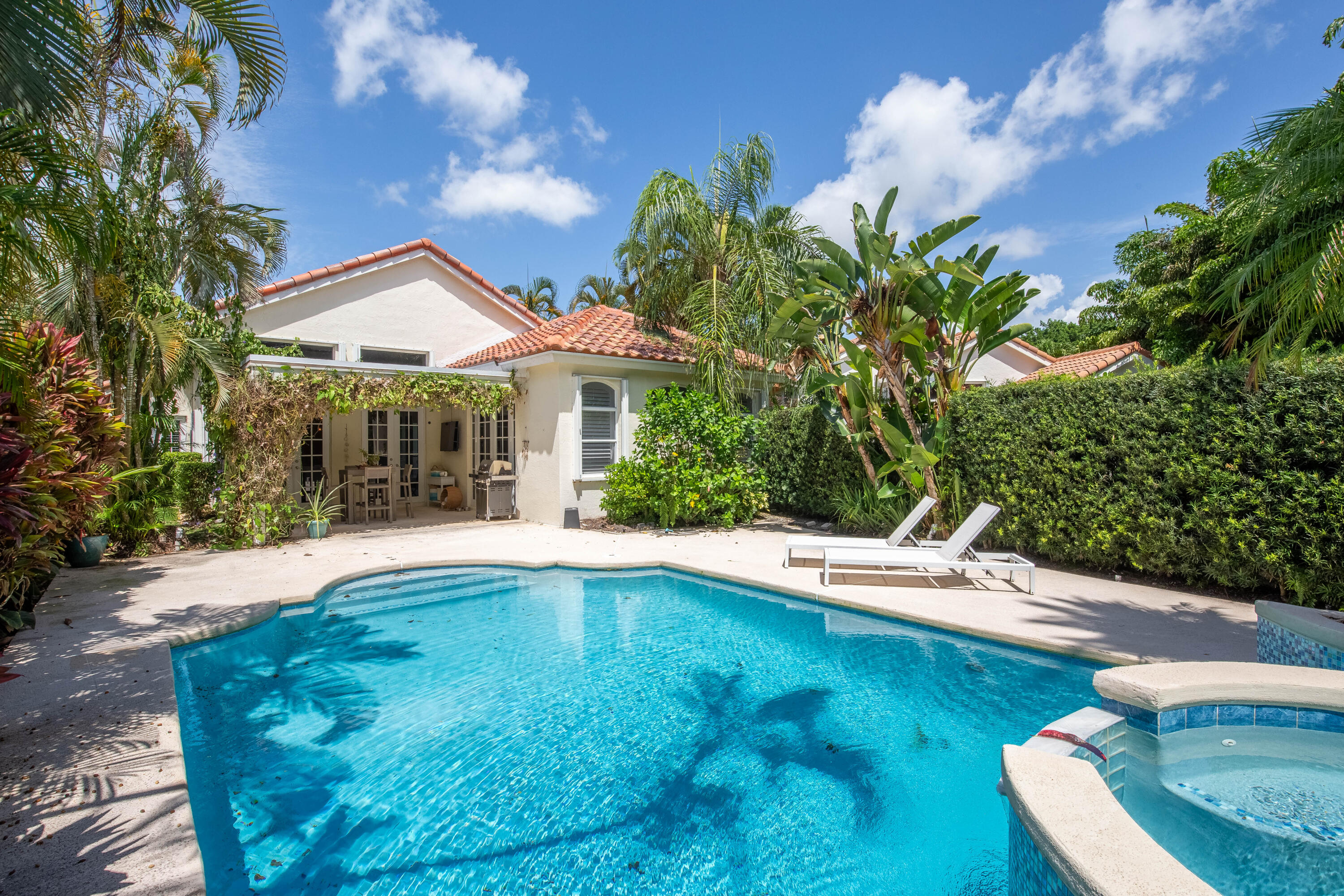 Chukker Cove - Residential