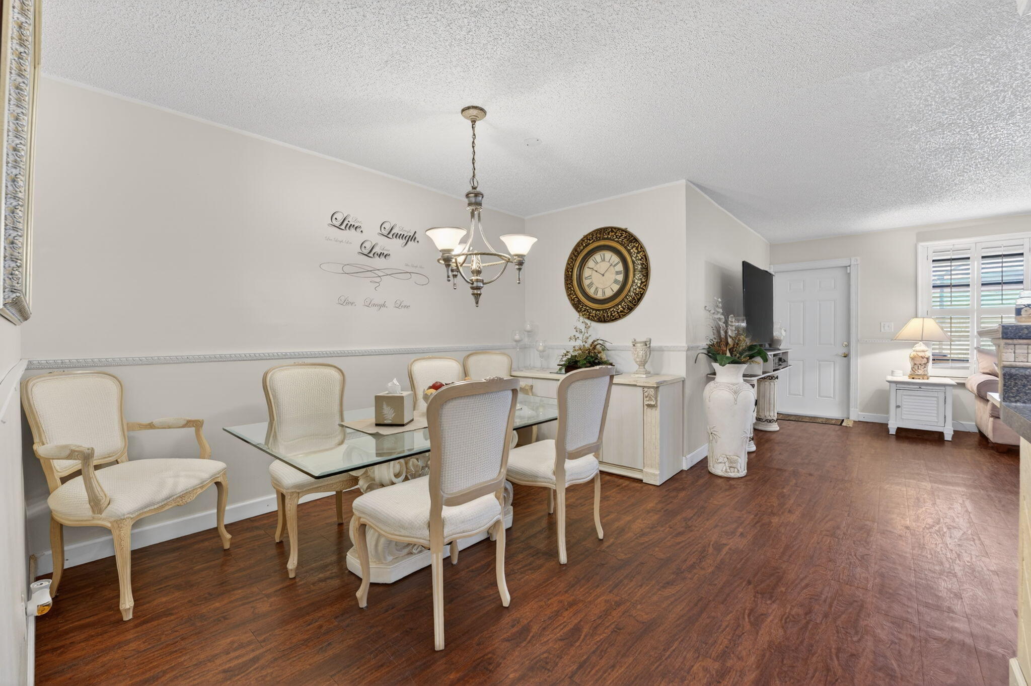 CONDOMINIUM 7 OF LIGHTHOUSE - Residential Lease