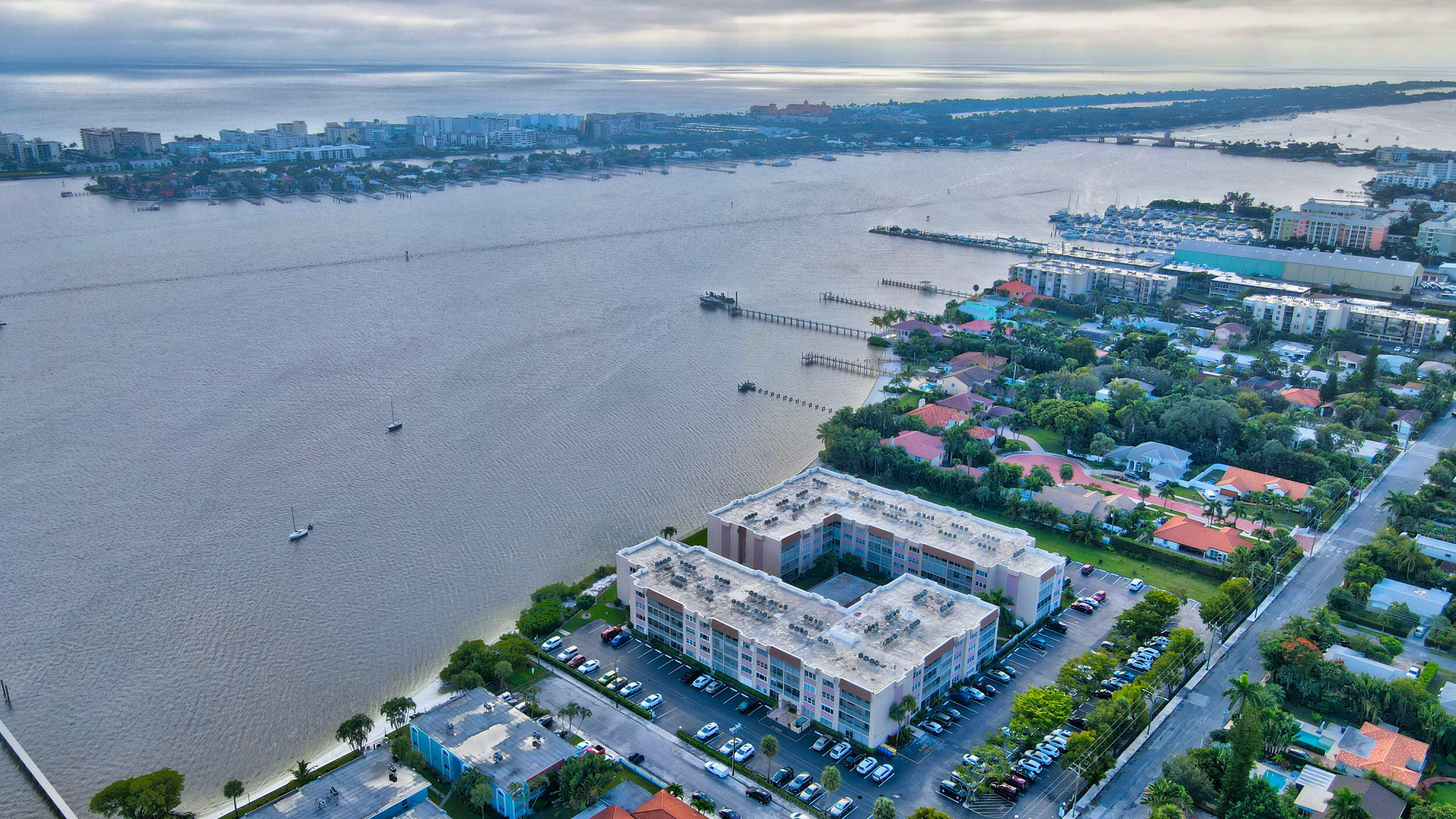 PALM LAKE 1 CONDO - Residential Lease