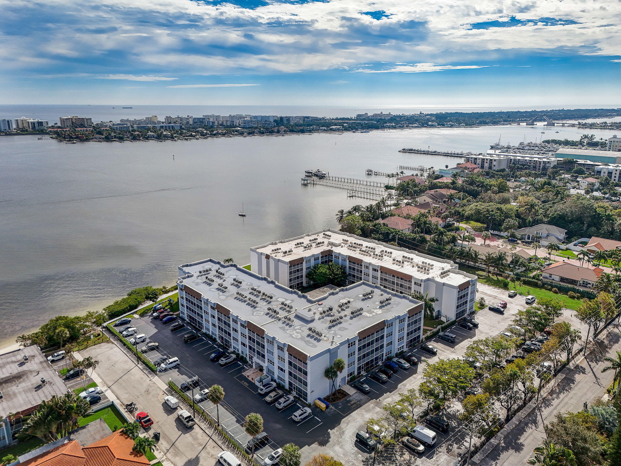 PALM LAKE 1 CONDO - Residential Lease