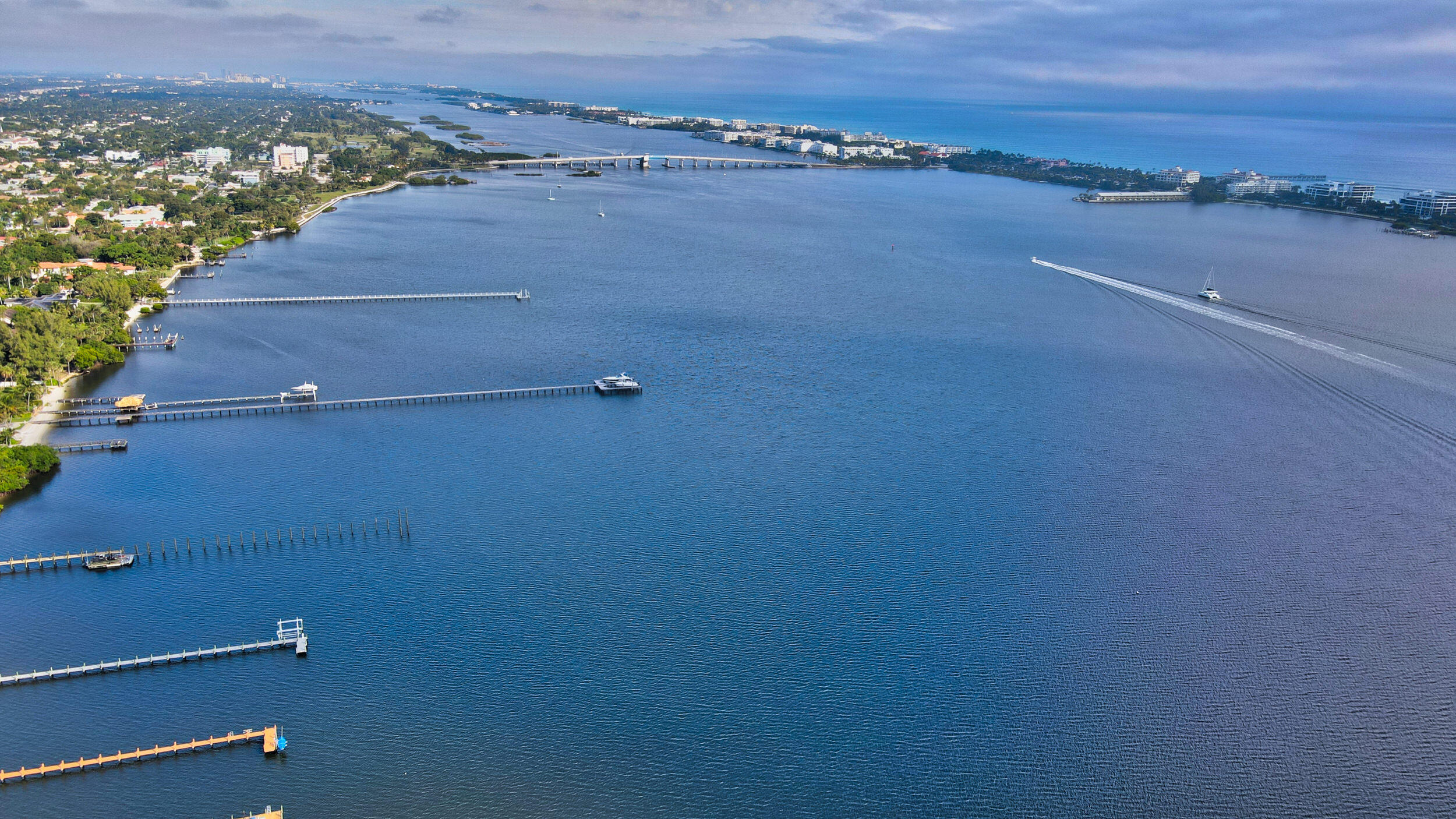 PALM LAKE 1 CONDO - Residential Lease