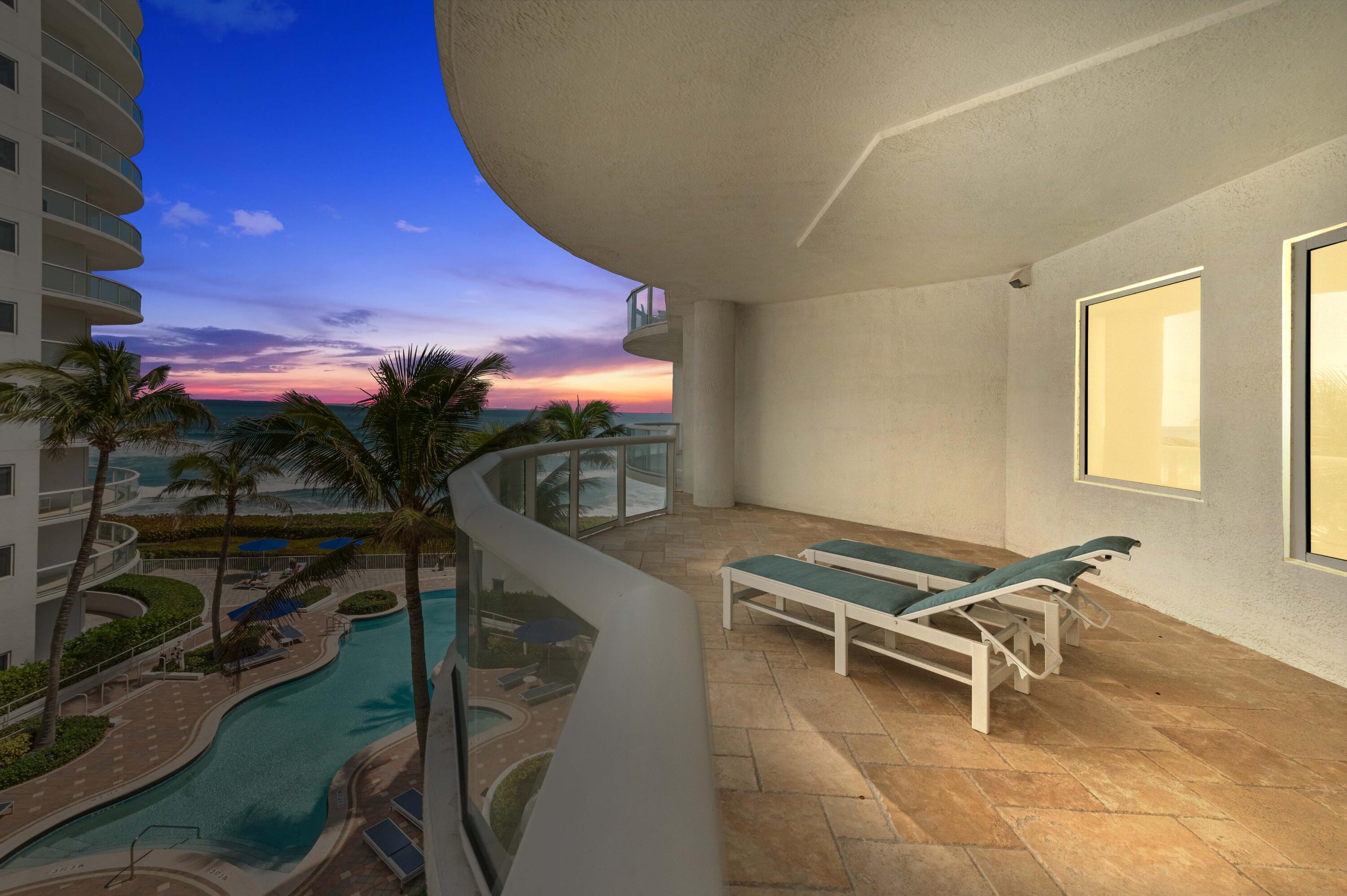 BEACH FRONT AT SINGER ISLAND - Residential