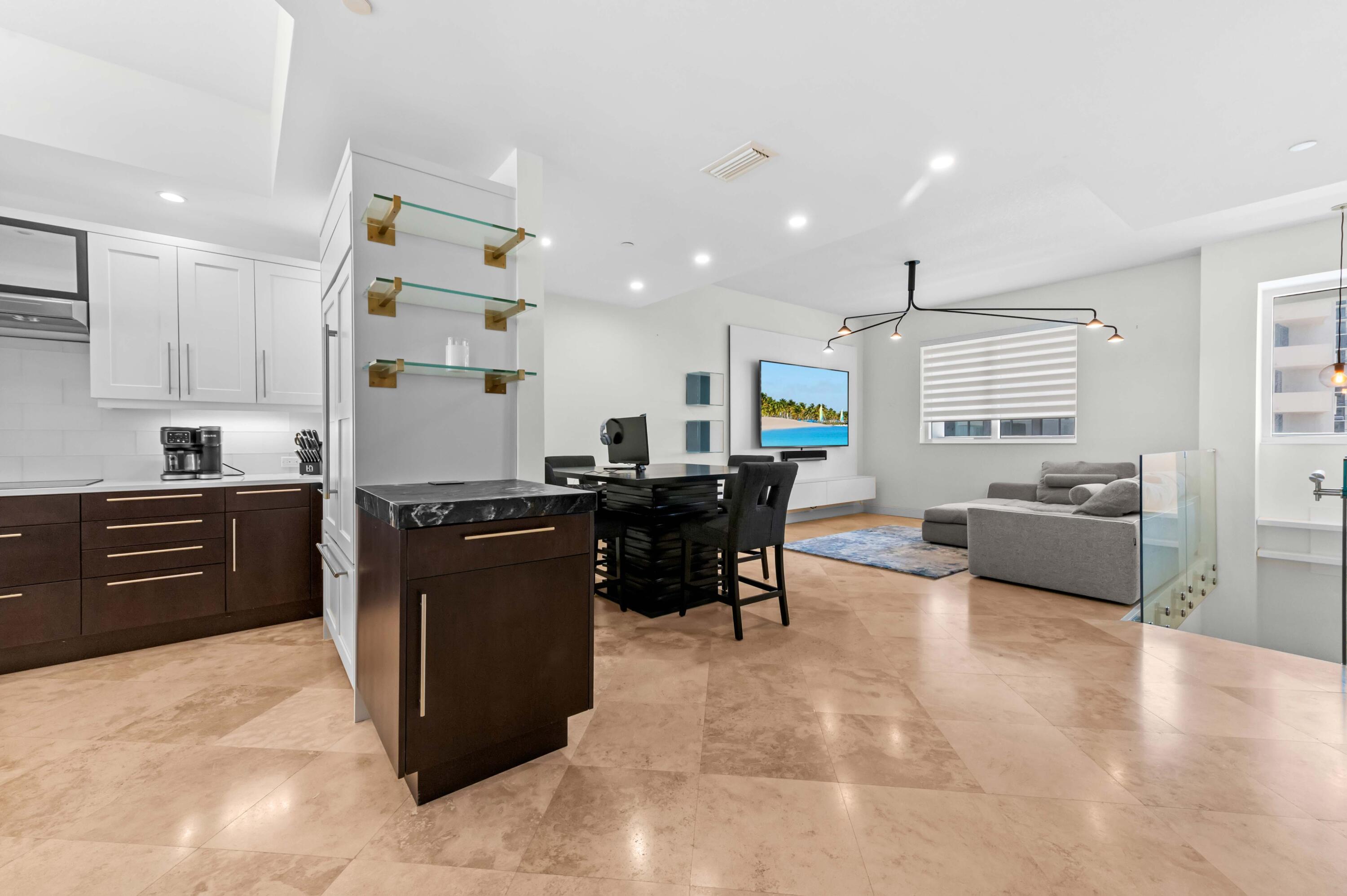 BEACH FRONT AT SINGER ISLAND - Residential