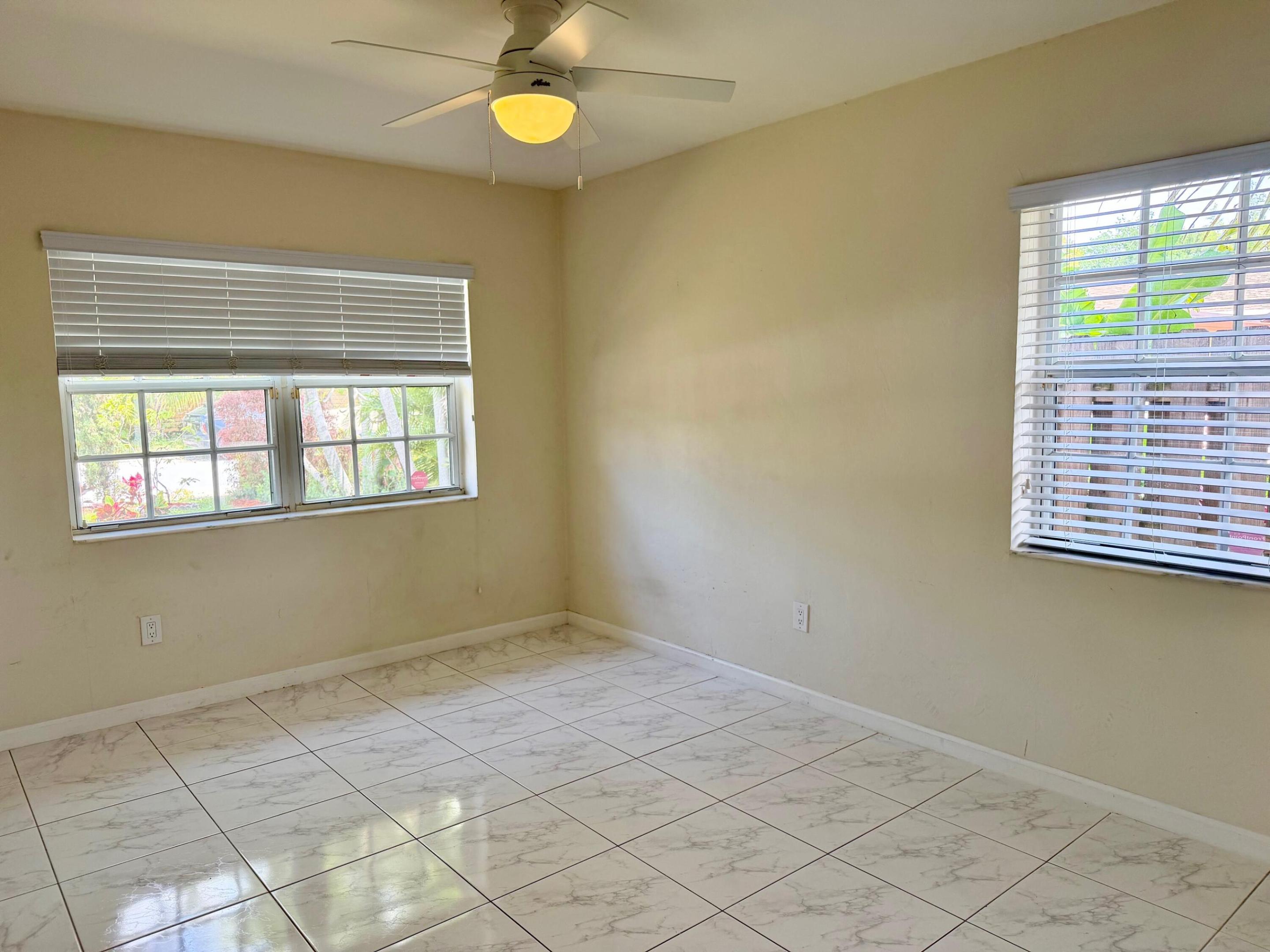 VERENA PARK - Residential Lease