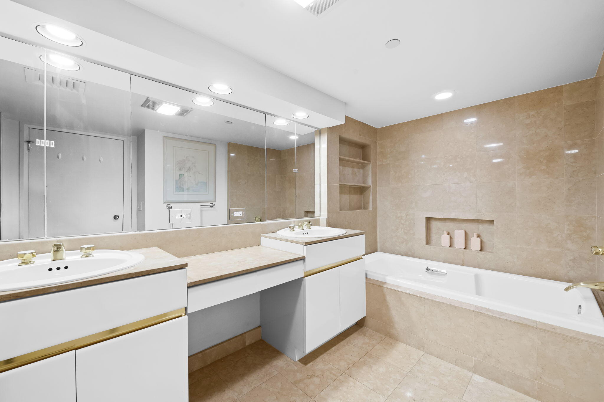 VILLA COSTA CONDO - Residential