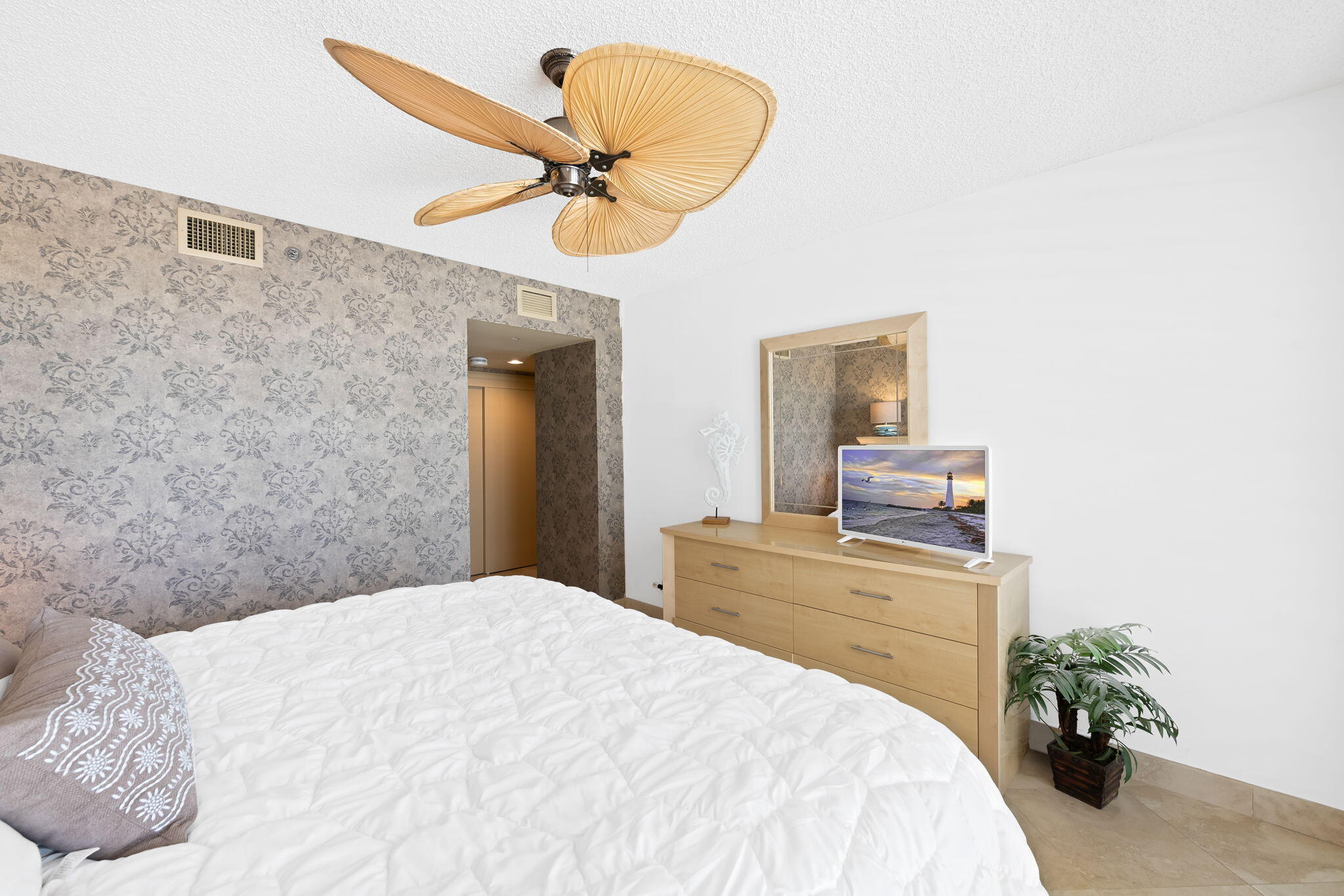 VILLA COSTA CONDO - Residential