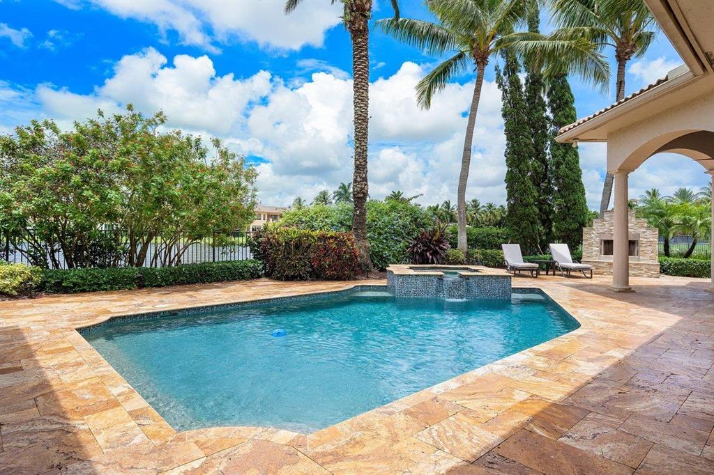 THE OAKS AT BOCA RATON - Residential