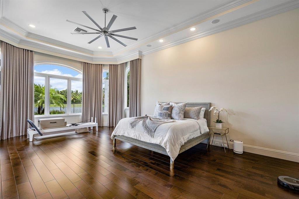 THE OAKS AT BOCA RATON - Residential