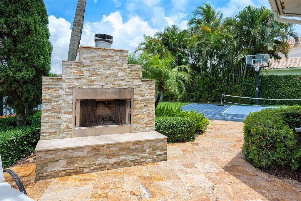 THE OAKS AT BOCA RATON - Residential