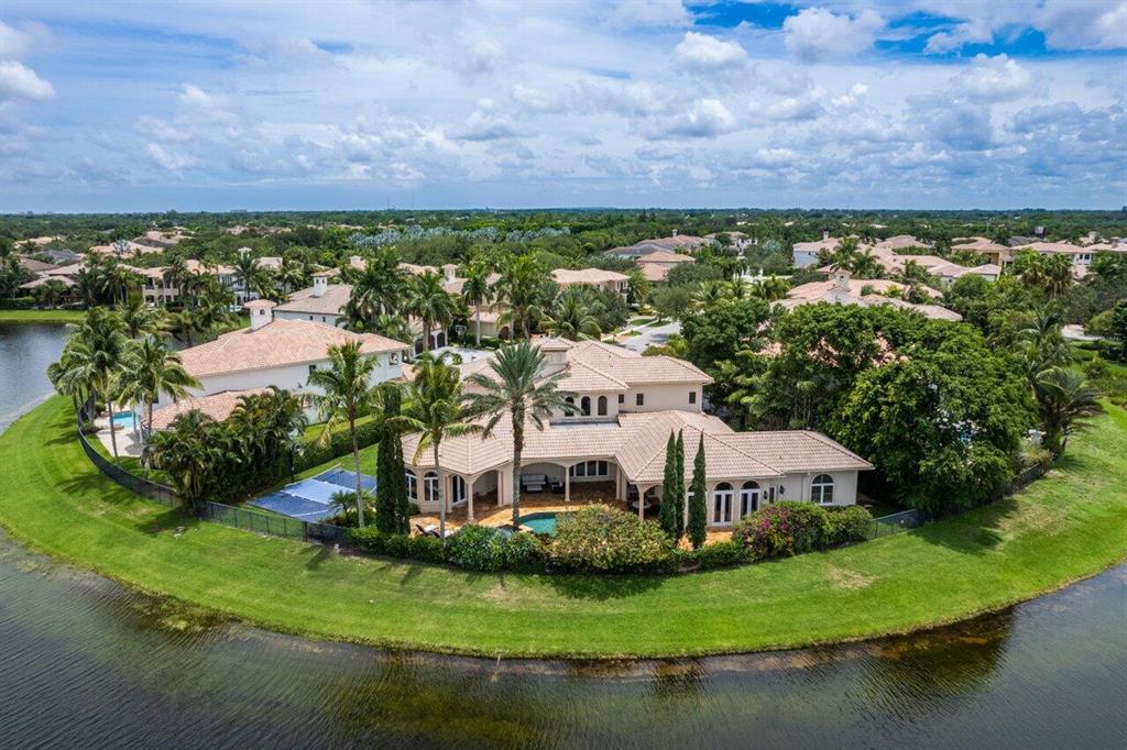 THE OAKS AT BOCA RATON - Residential
