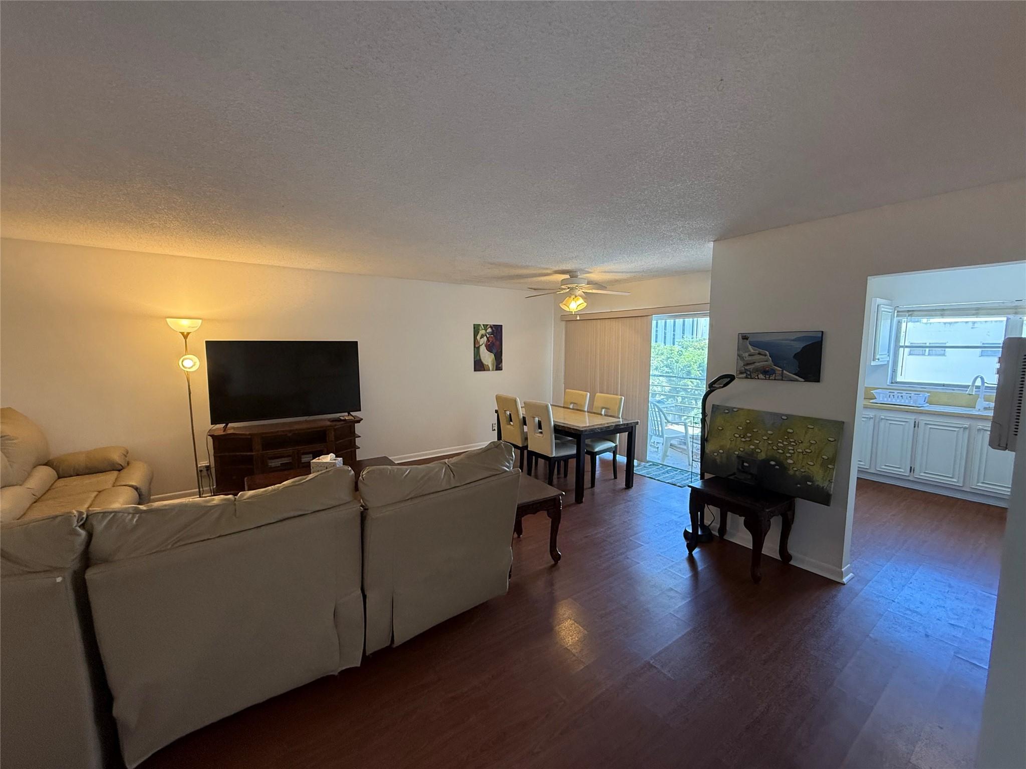 View photos, virtual tours, details... 4042 NW 19th St 402