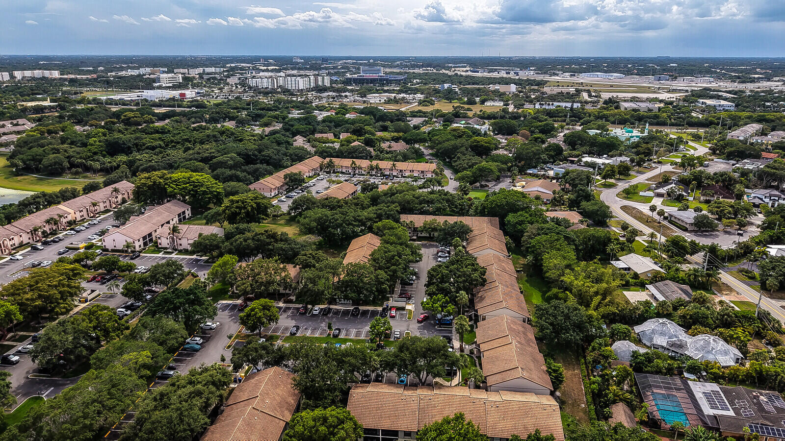PARK AT WINDWOOD CONDO - Residential