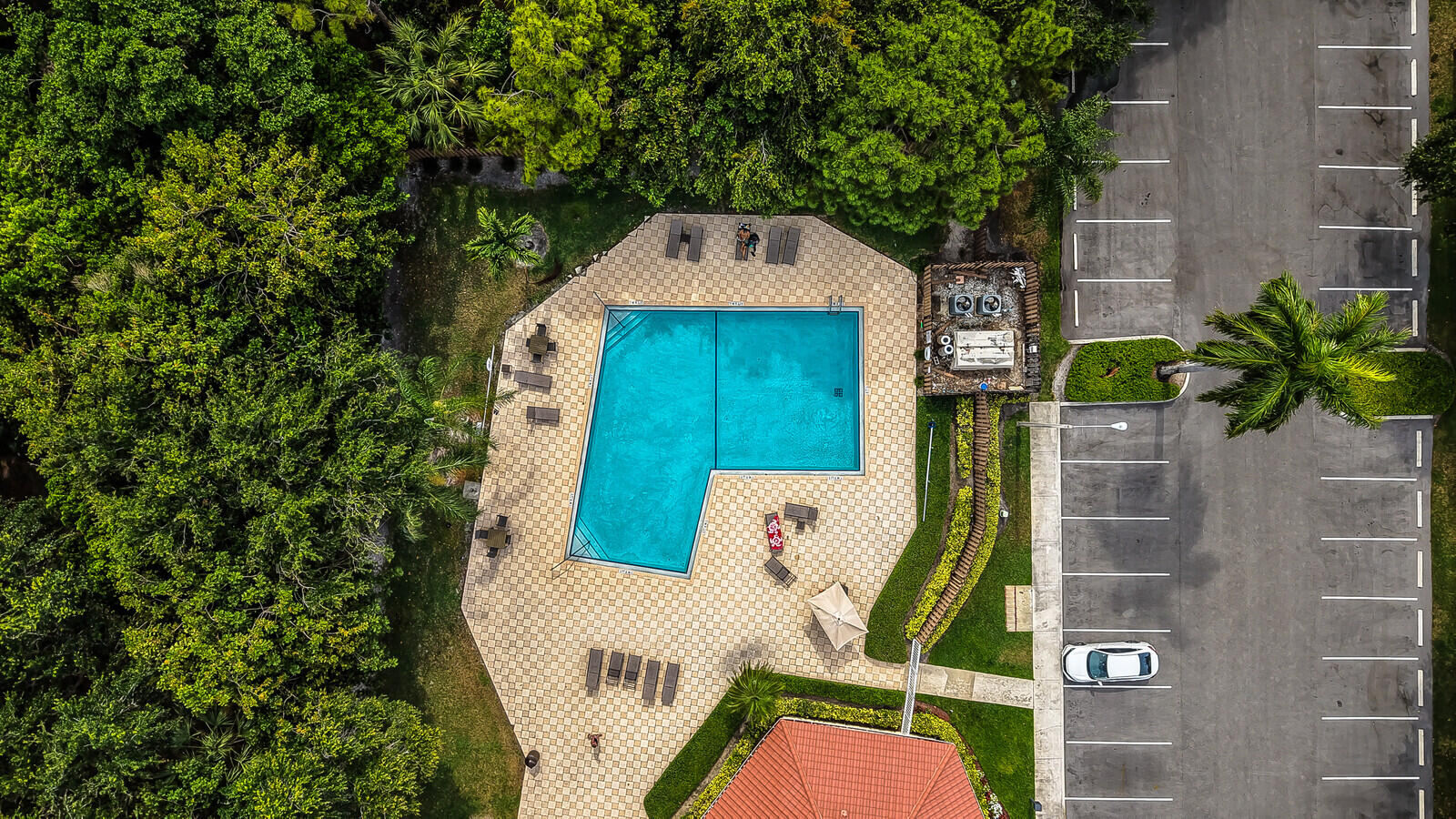 PARK AT WINDWOOD CONDO - Residential