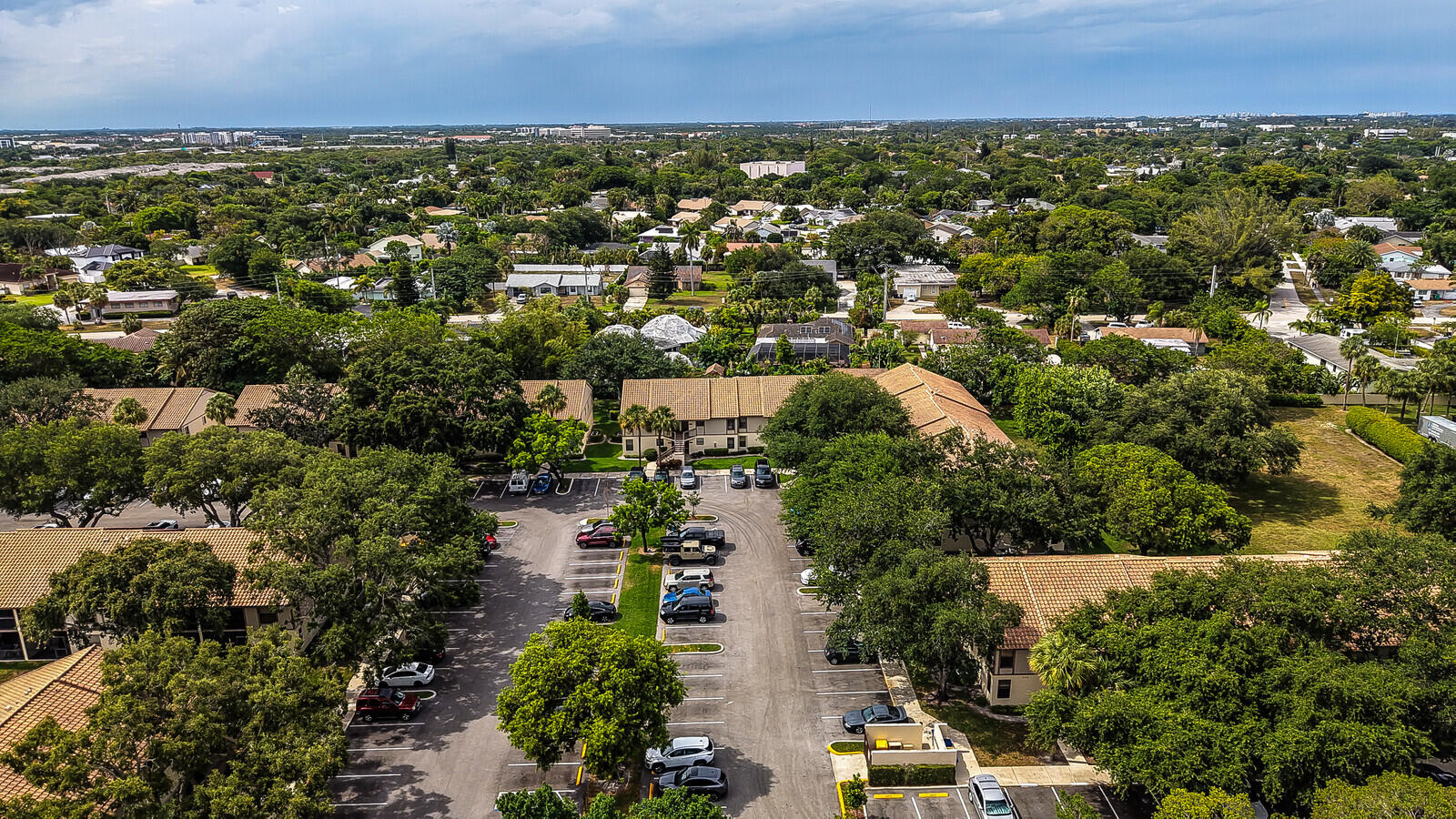 PARK AT WINDWOOD CONDO - Residential