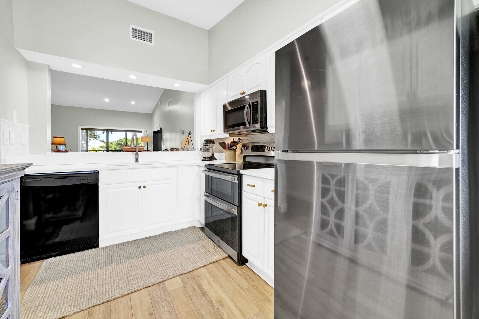 PARK AT WINDWOOD CONDO - Residential
