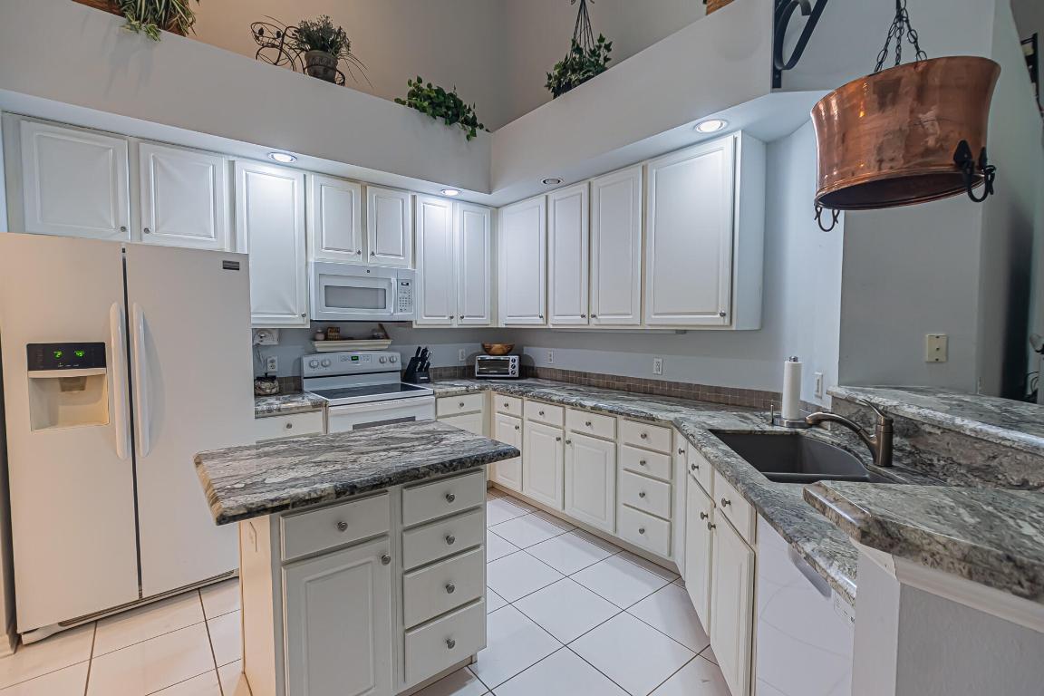 1580 SW Harbour Isles Circle 73