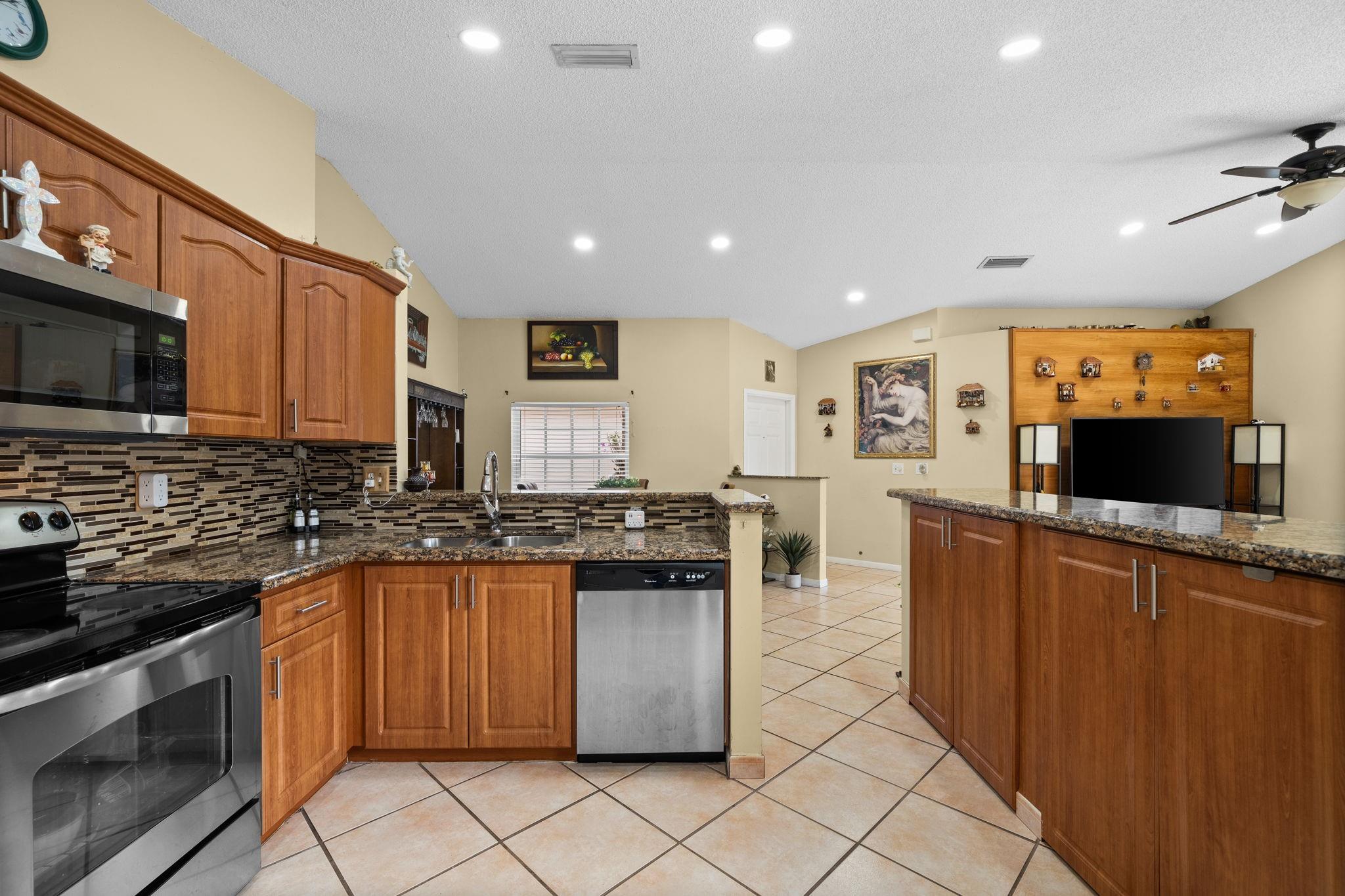 Silver Lakes At Pembroke - Residential