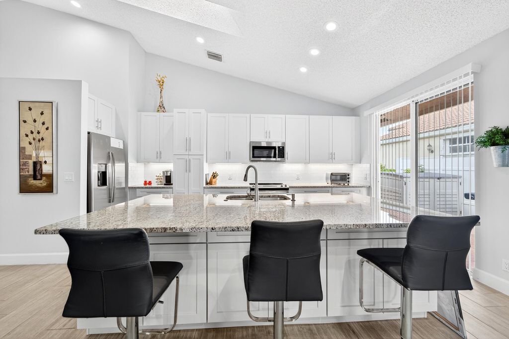Photo of 12902 Touchstone Place, Palm Beach Gardens, FL 33418 (MLS # B26032008)