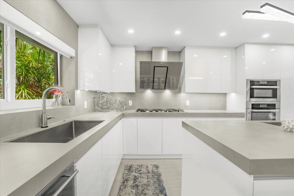 Hypoluxo Island - Residential