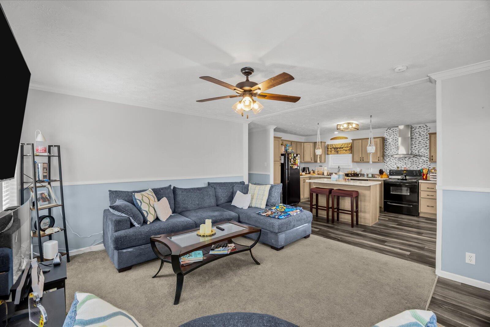 82 Sandhill Boulevard