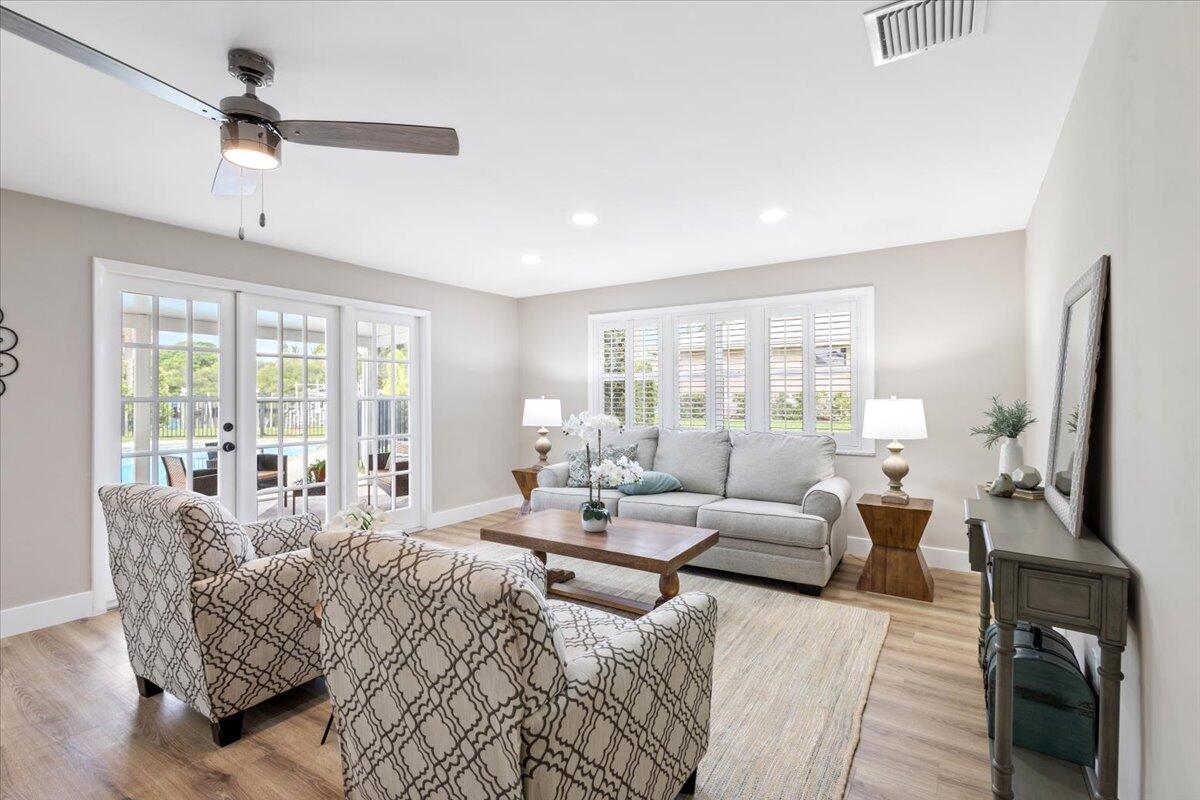 SEAGATE HARBOR - Residential