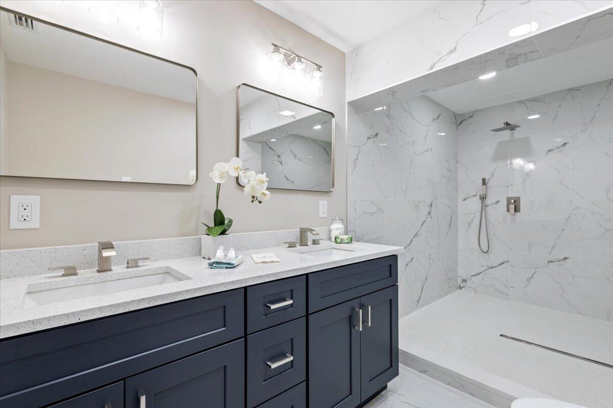 SEAGATE HARBOR - Residential