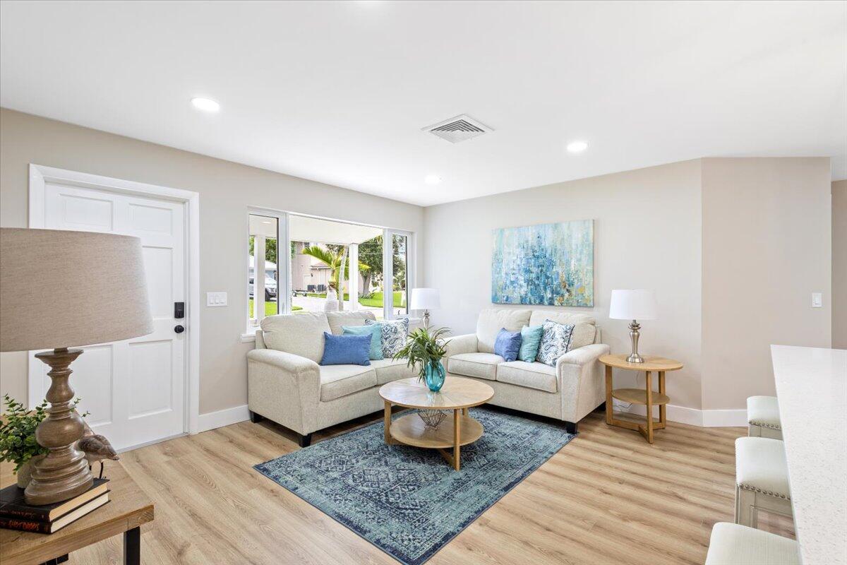 SEAGATE HARBOR - Residential