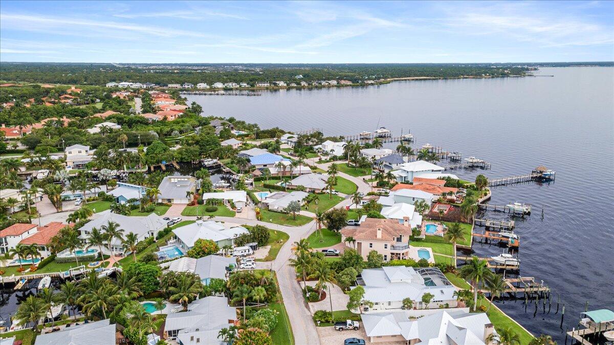 SEAGATE HARBOR - Residential