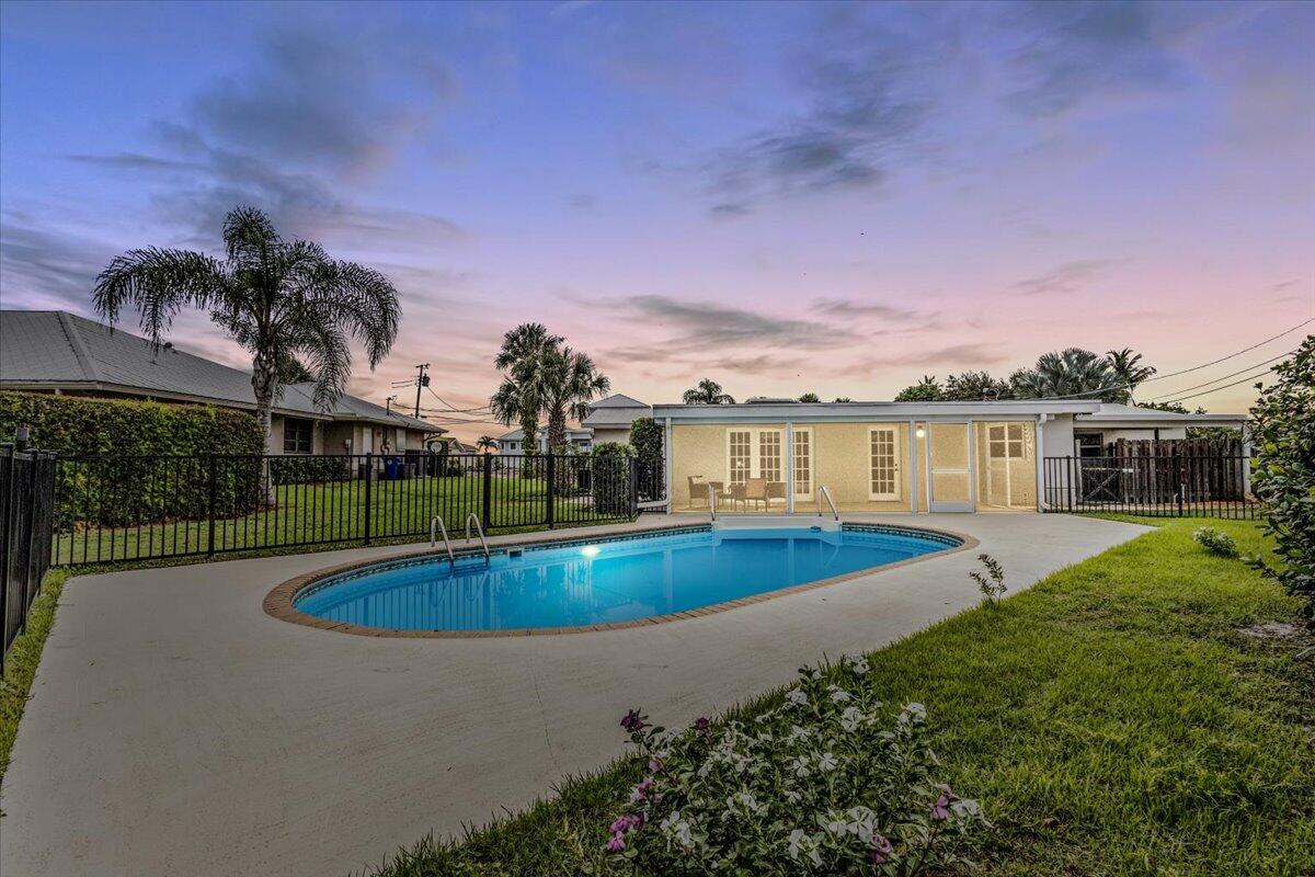 SEAGATE HARBOR - Residential