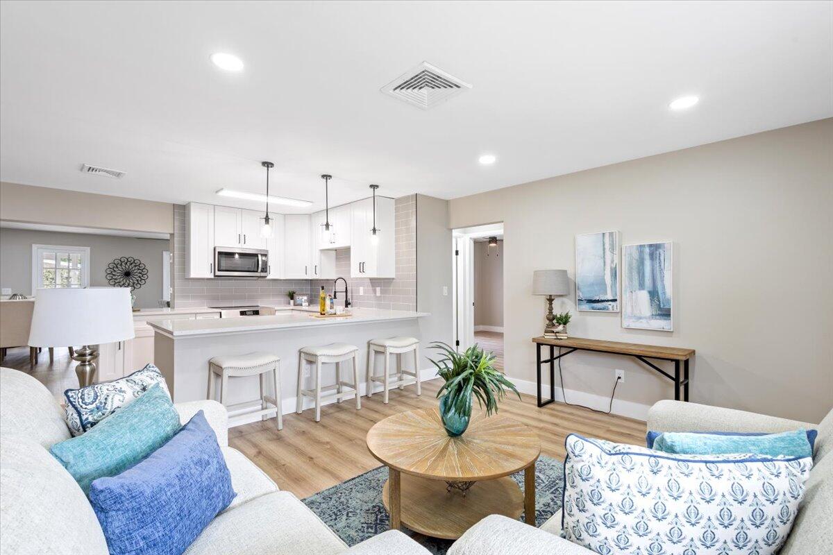 SEAGATE HARBOR - Residential