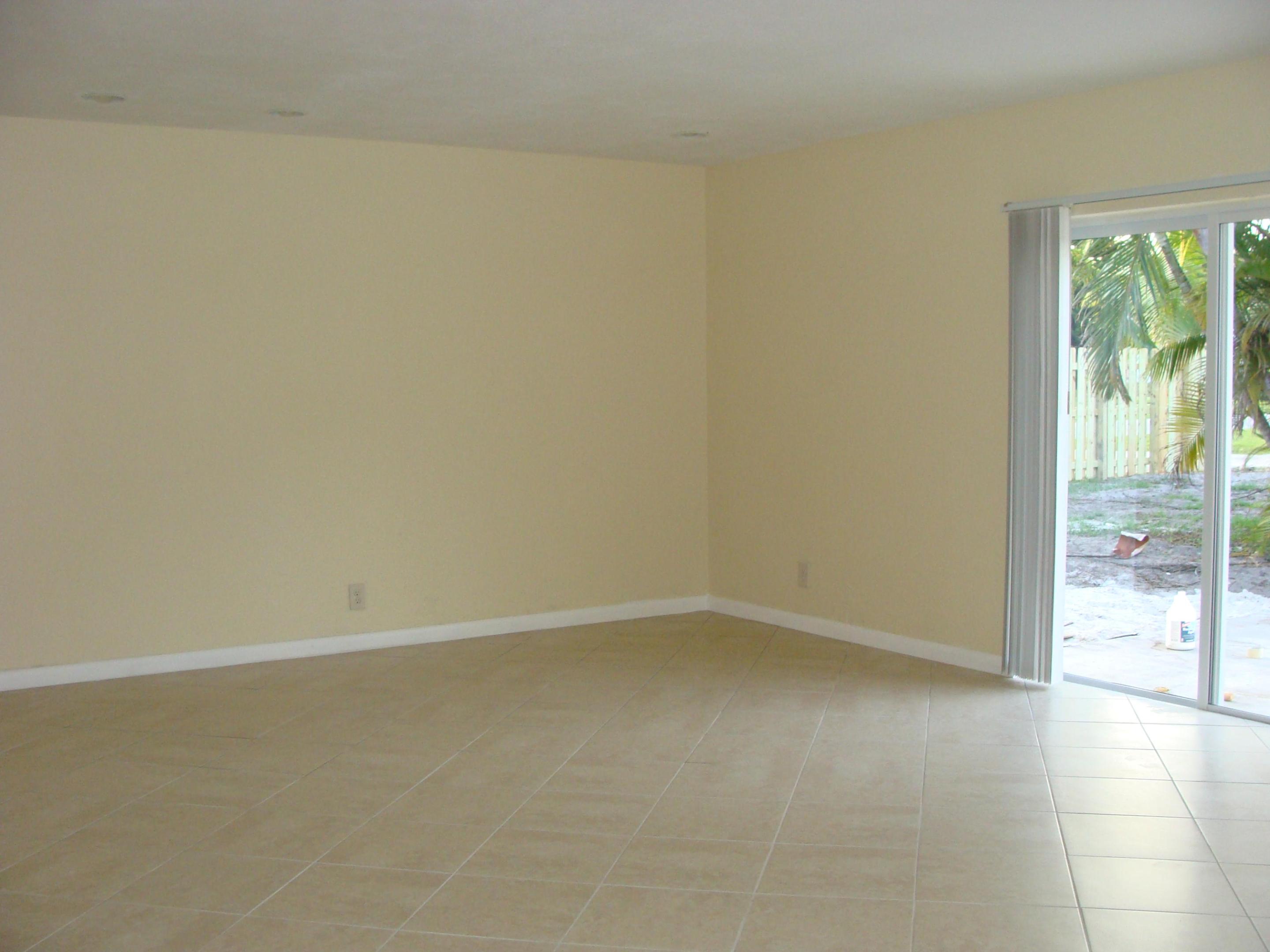 DELRAY SHORES - Residential Lease