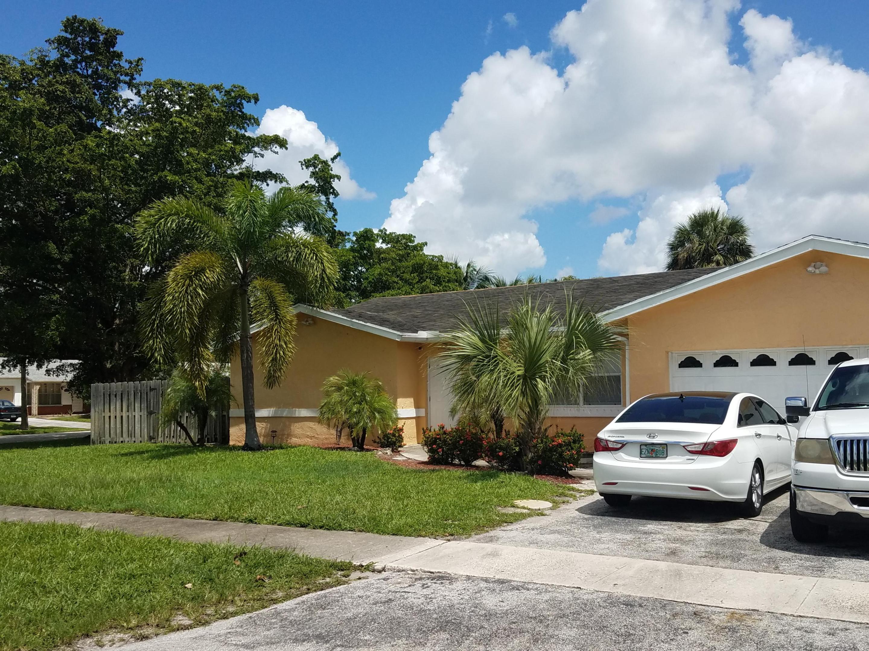 DELRAY SHORES - Residential Lease